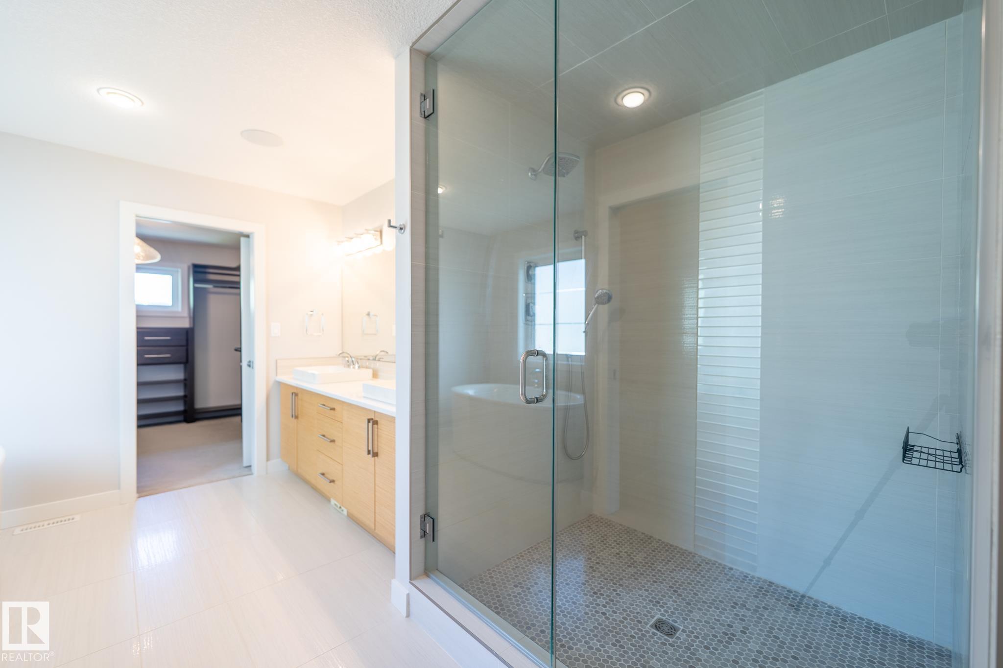 Photo 36 at 7376 May Common NW, Magrath Heights, Edmonton