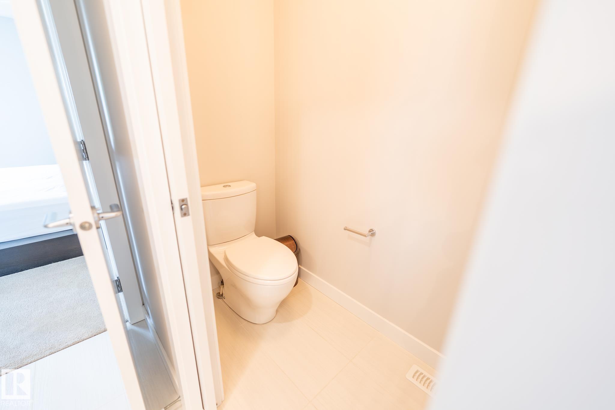 Photo 37 at 7376 May Common NW, Magrath Heights, Edmonton