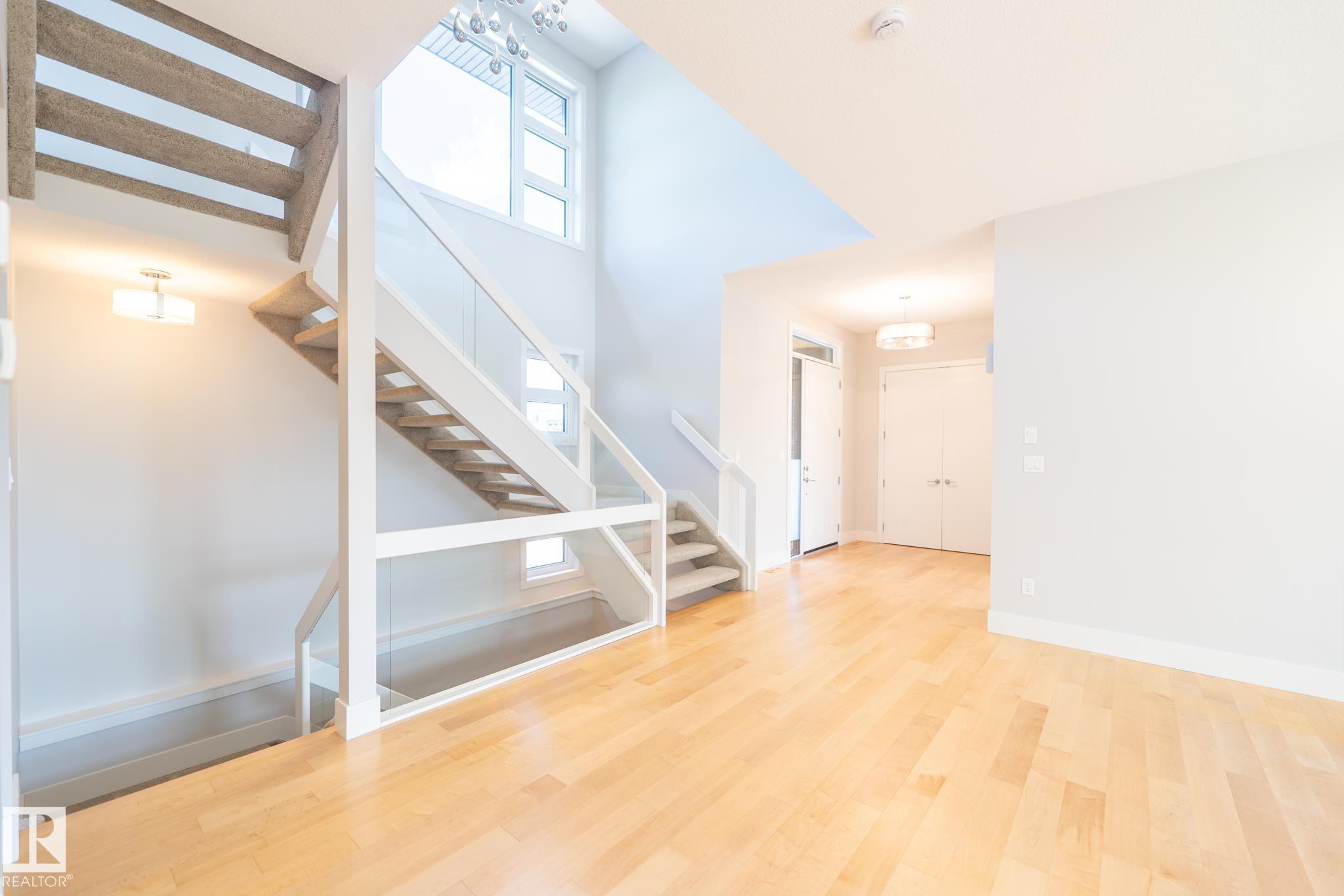 7376 May Common NW, Magrath Heights, Edmonton