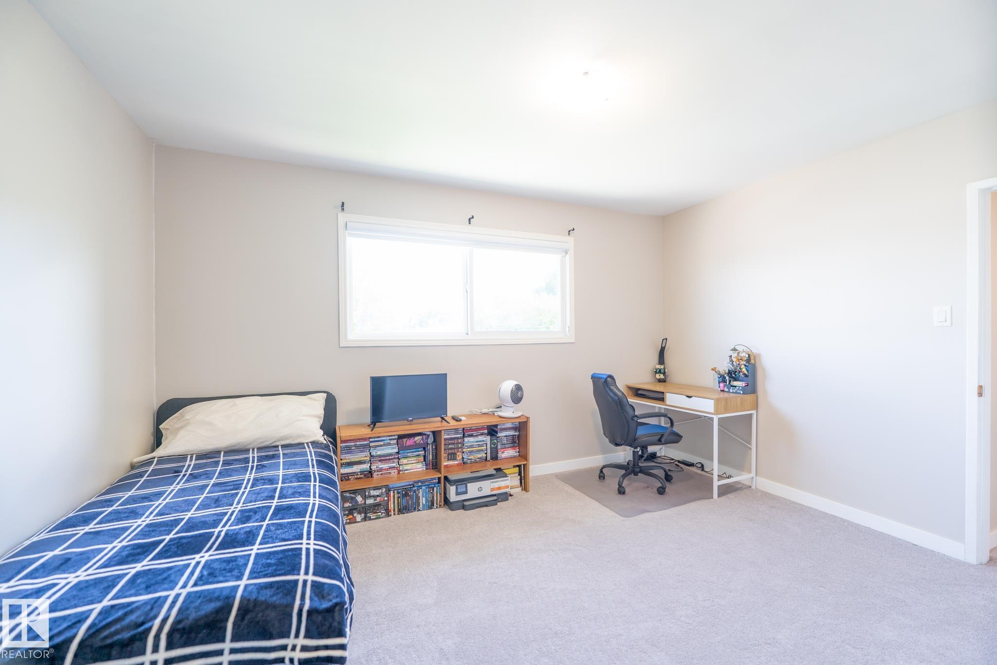 Photo 15 at 13309 85 Street NW, Glengarry, Edmonton