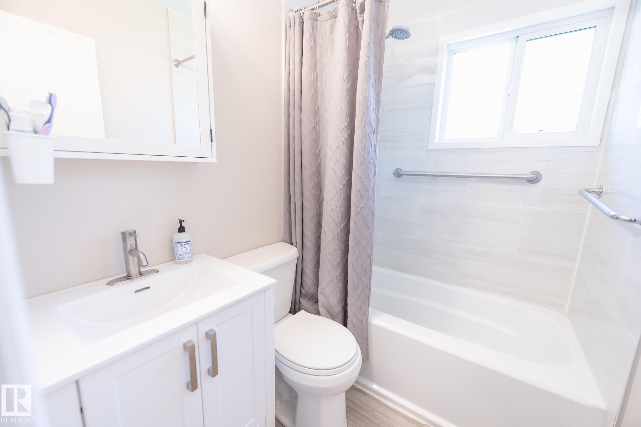 Photo 17 at 13309 85 Street NW, Glengarry, Edmonton