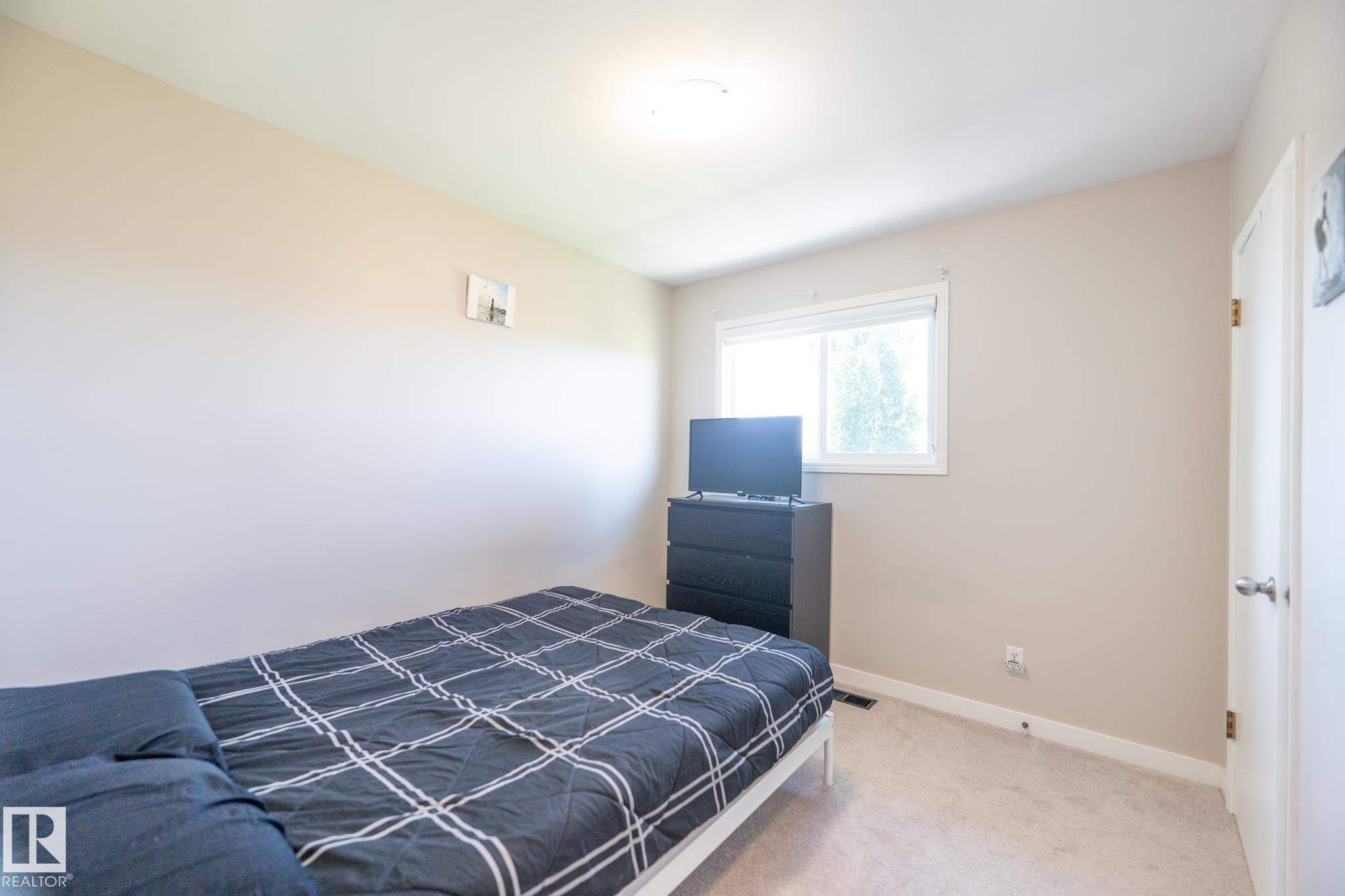 Photo 18 at 13309 85 Street NW, Glengarry, Edmonton