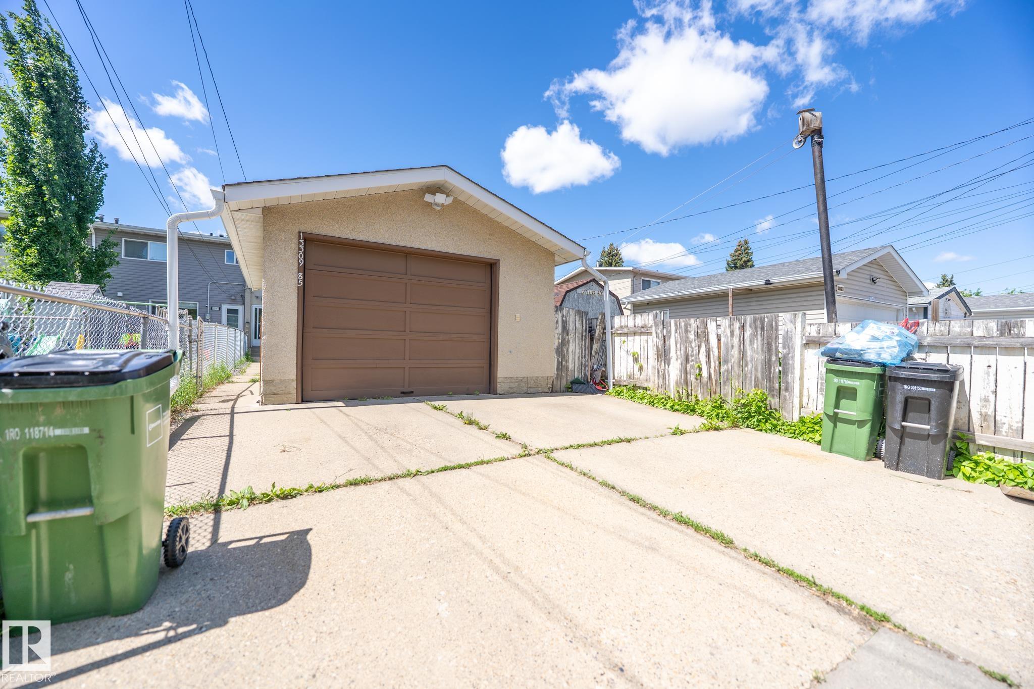 Photo 37 at 13309 85 Street NW, Glengarry, Edmonton
