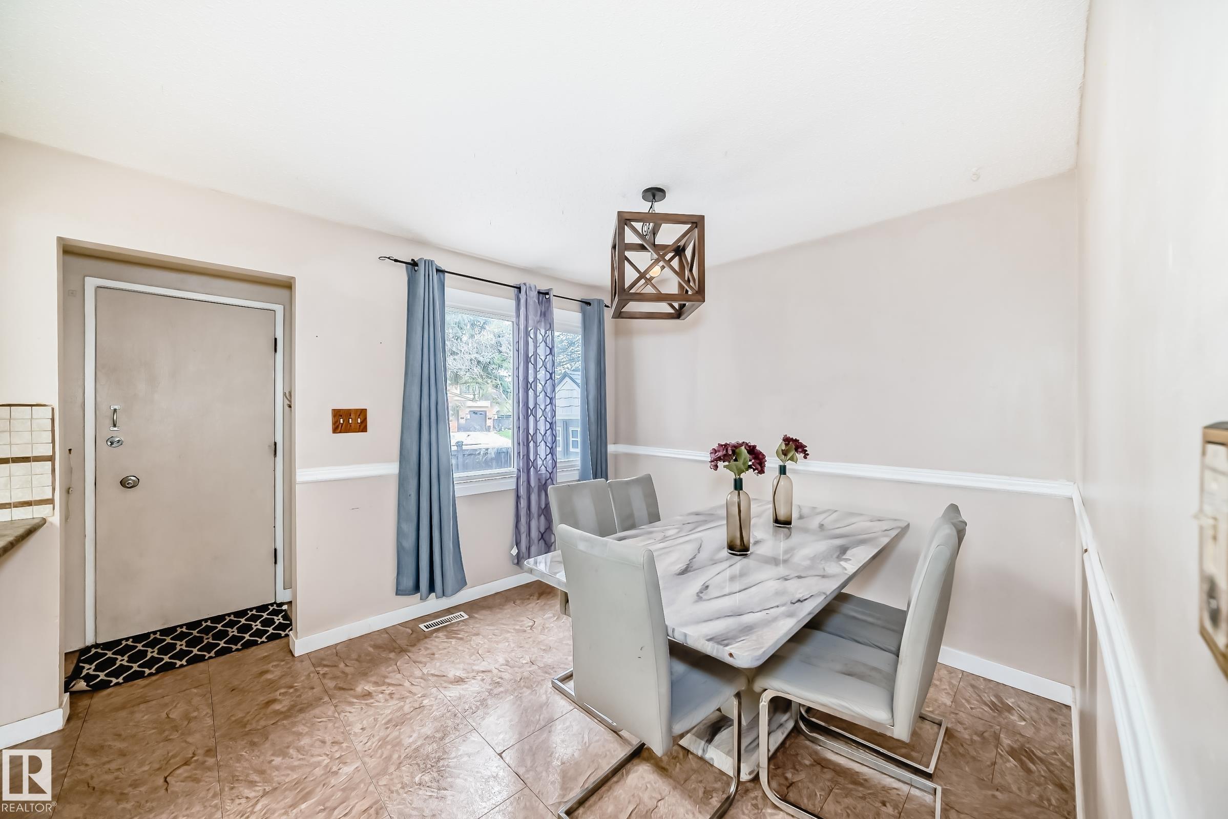 Photo 7 at 13621 28 Street NW, Kernohan, Edmonton