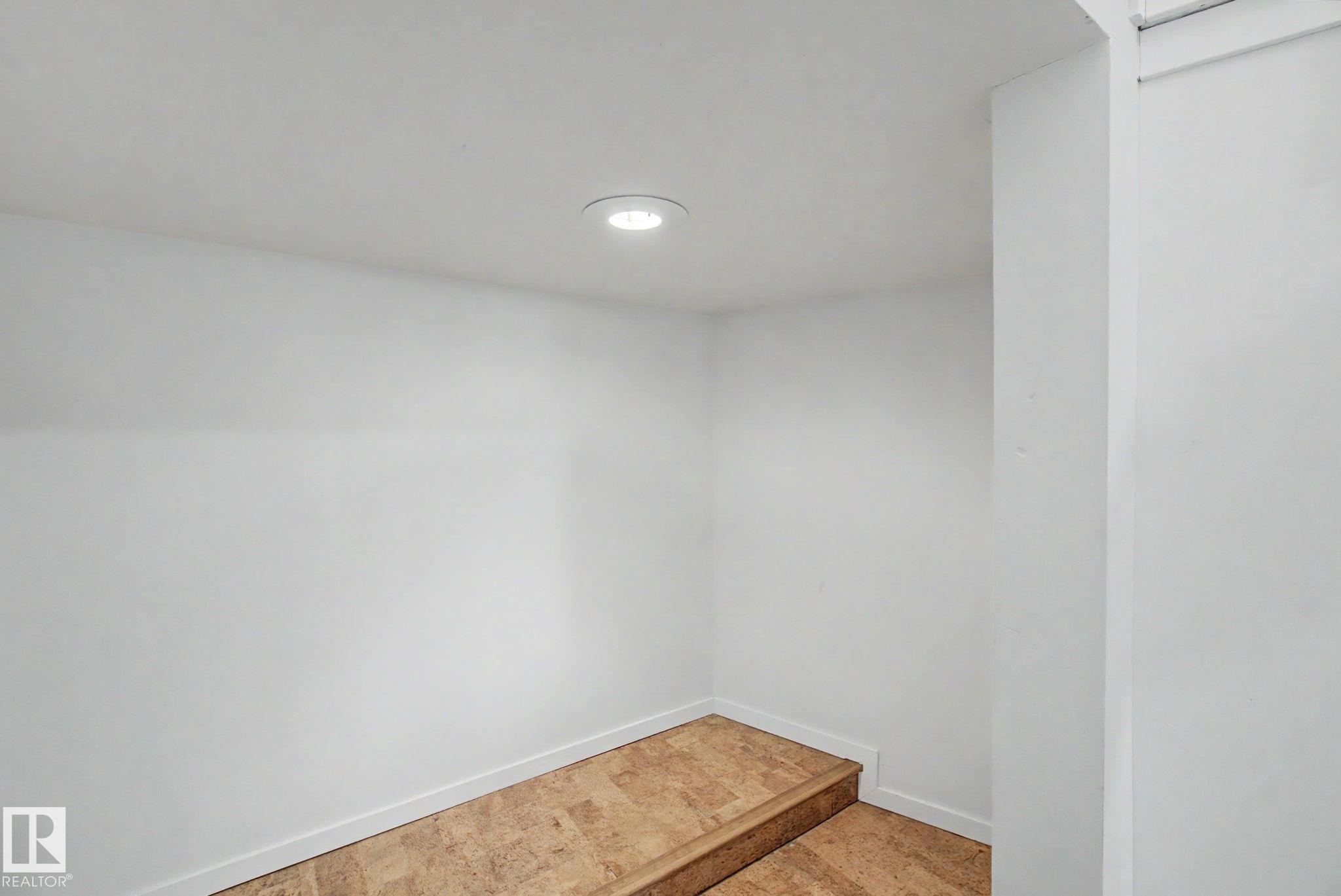 Photo 11 at 11150 83 Avenue NW, Garneau, Edmonton