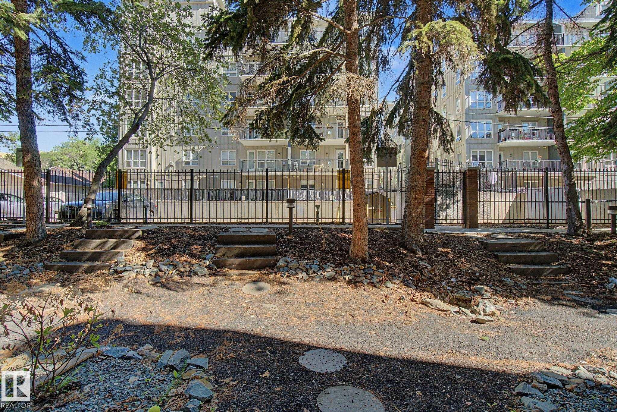 Photo 39 at 11150 83 Avenue NW, Garneau, Edmonton