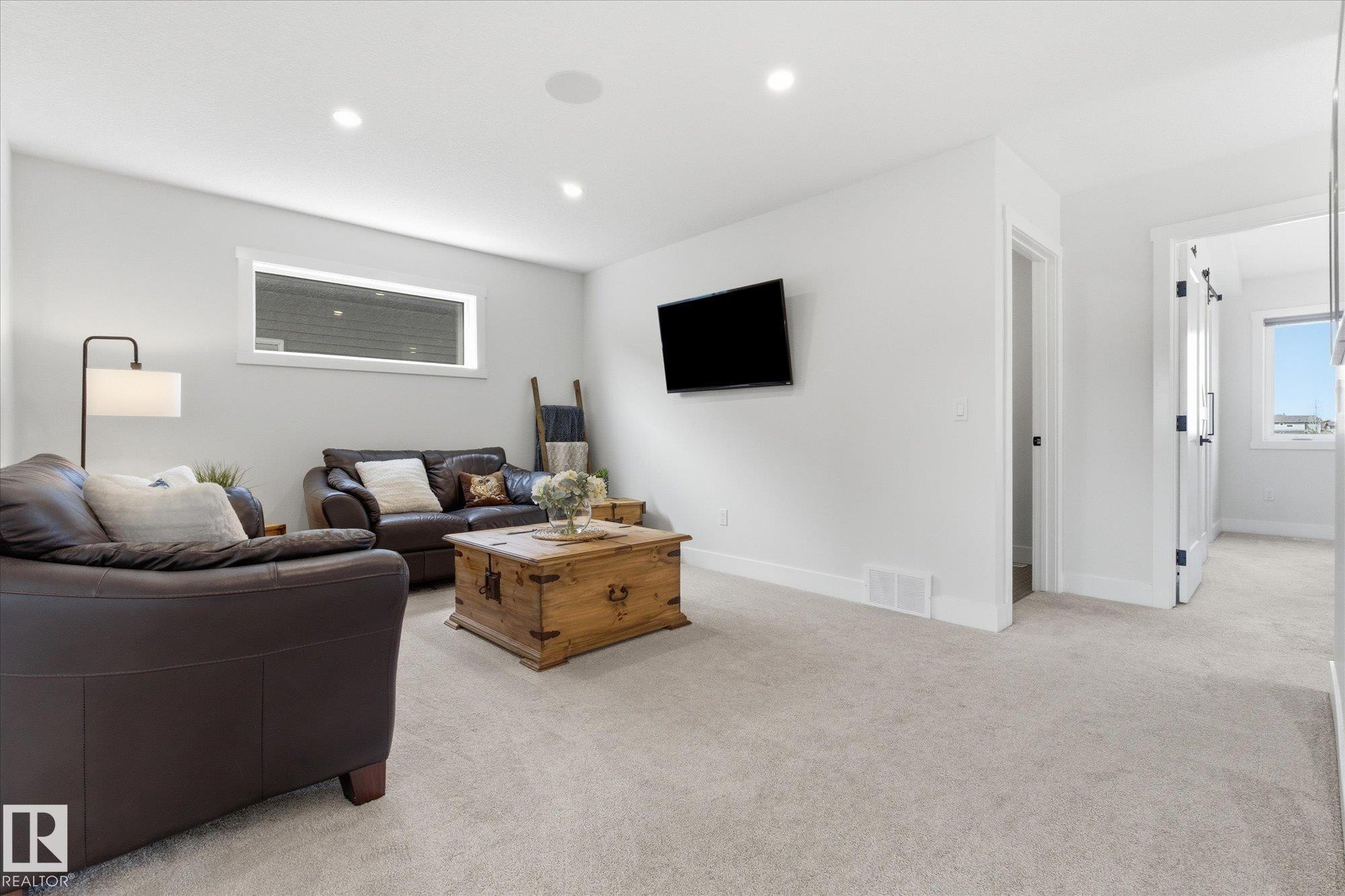 Photo 42 at 51 Meadowlink Common, McLaughlin, Spruce Grove