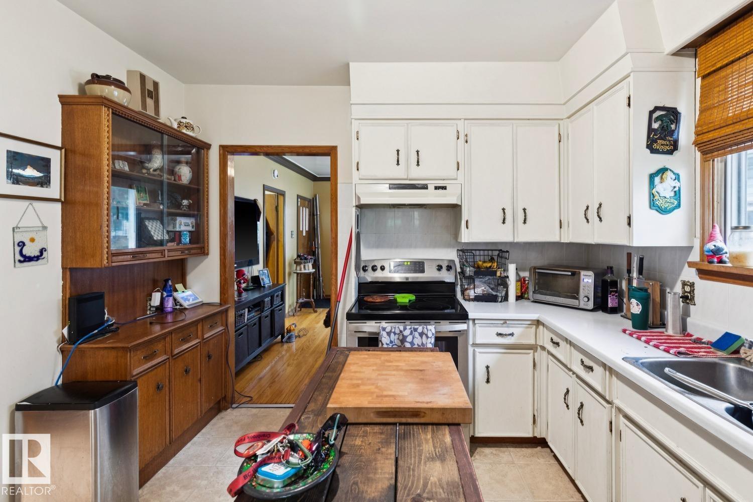 Photo 12 at 12760 118 Street NW, Calder, Edmonton