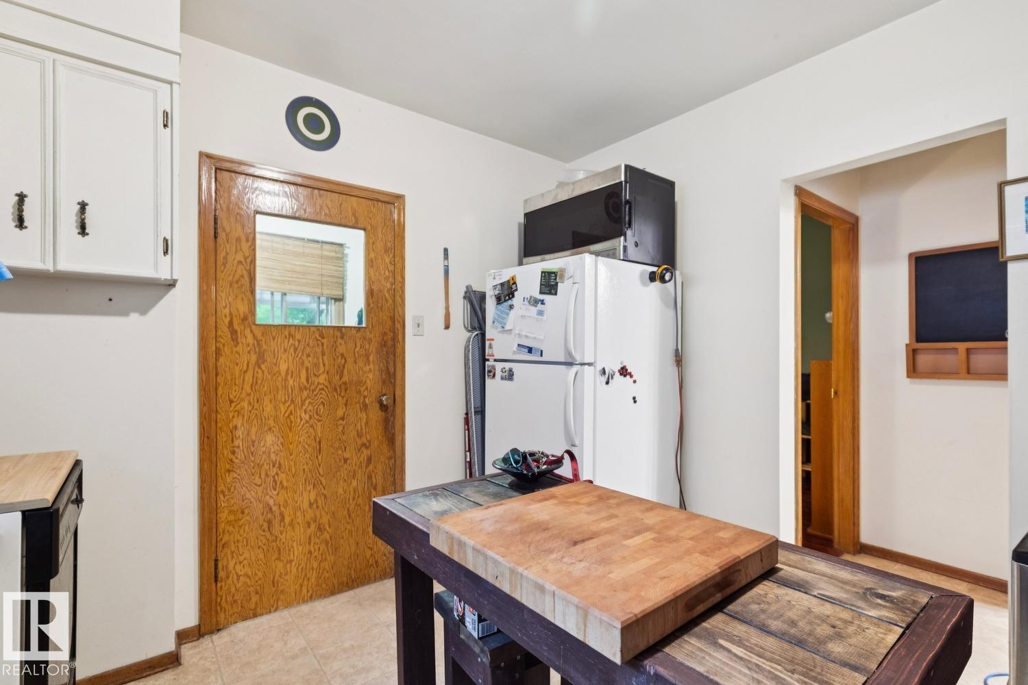 Photo 10 at 12760 118 Street NW, Calder, Edmonton