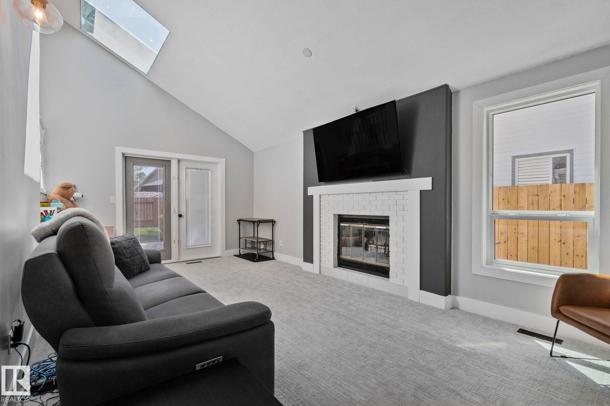 Photo 14 at 664 Village Drive, Village on the Lake, Sherwood Park