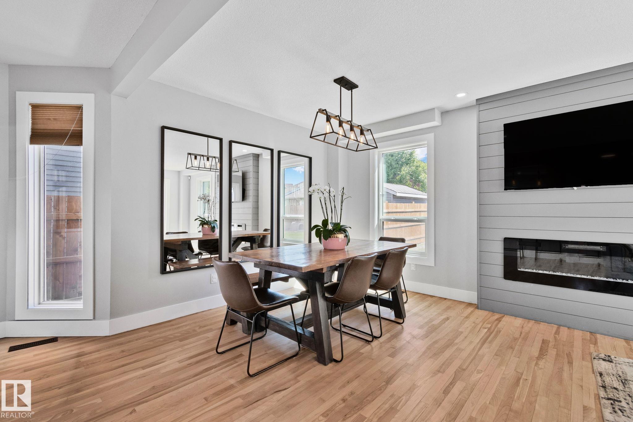 664 Village Drive, Village on the Lake, Sherwood Park
