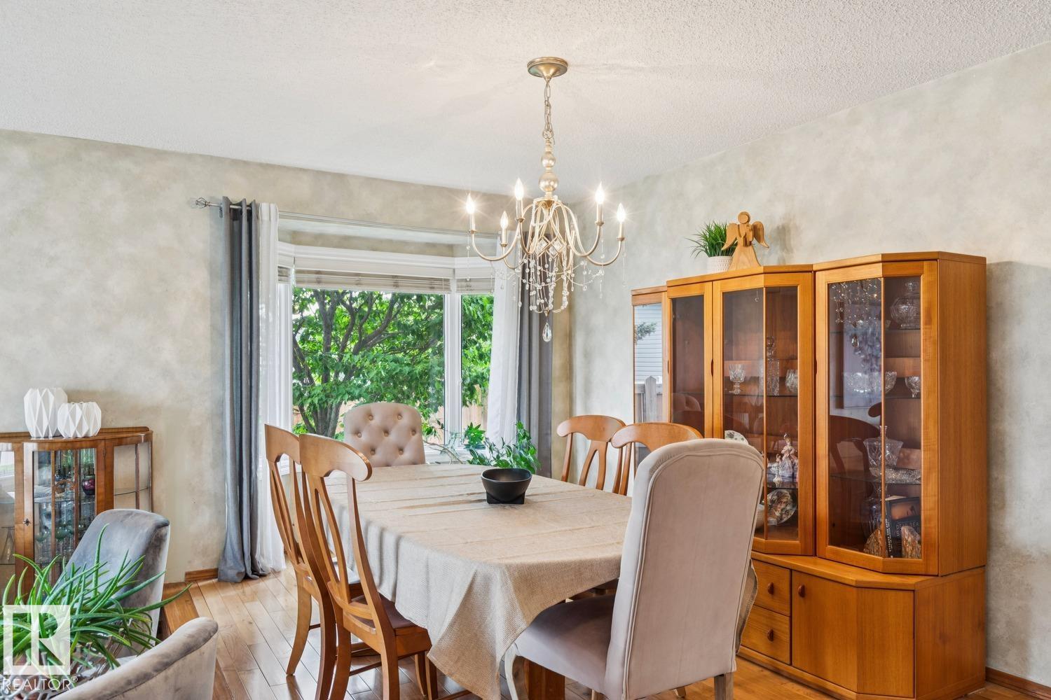 Photo 11 at 15804 80 Street NW, Mayliewan, Edmonton