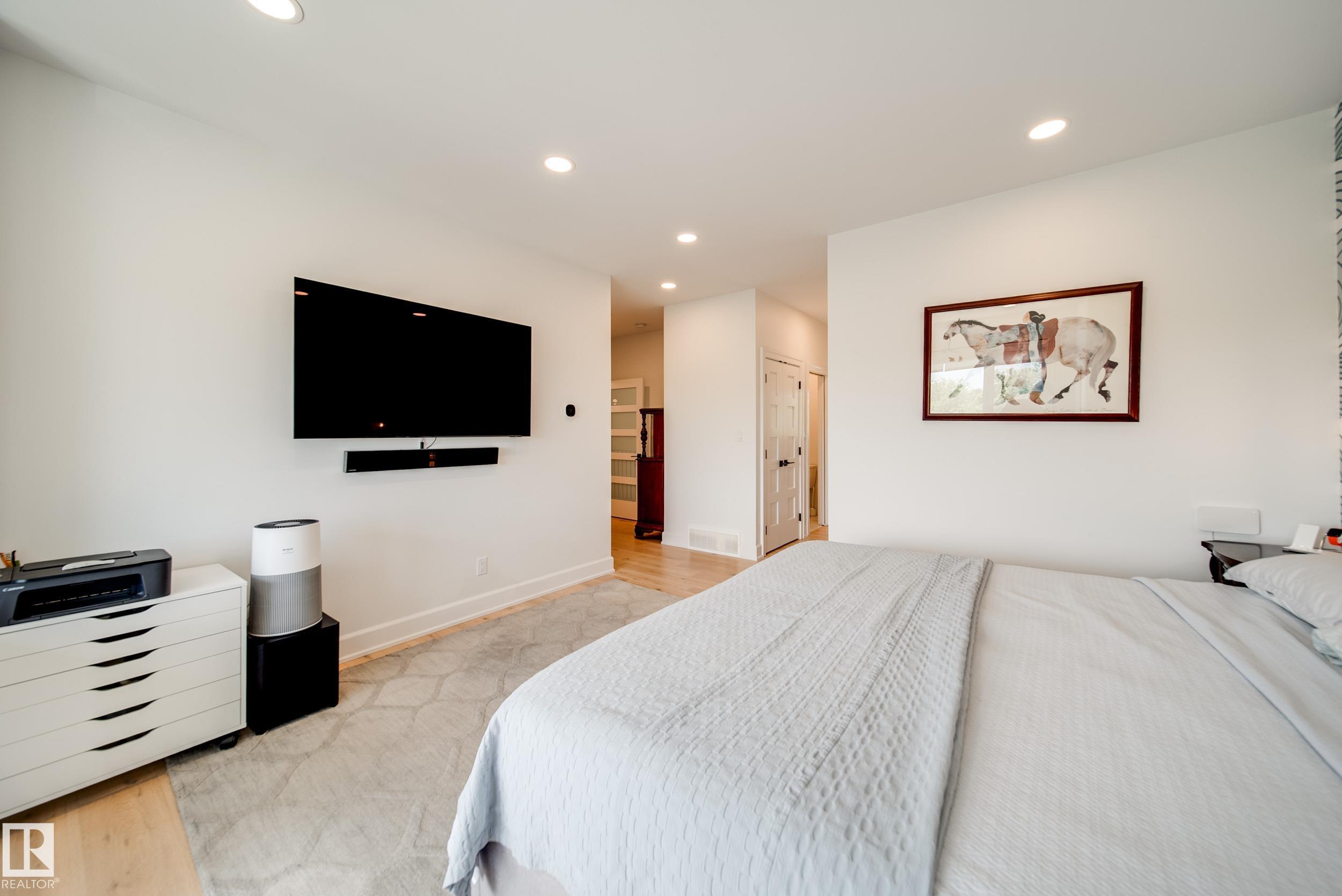 Photo 31 at 5310 Ada Boulevard NW, Highlands, Edmonton