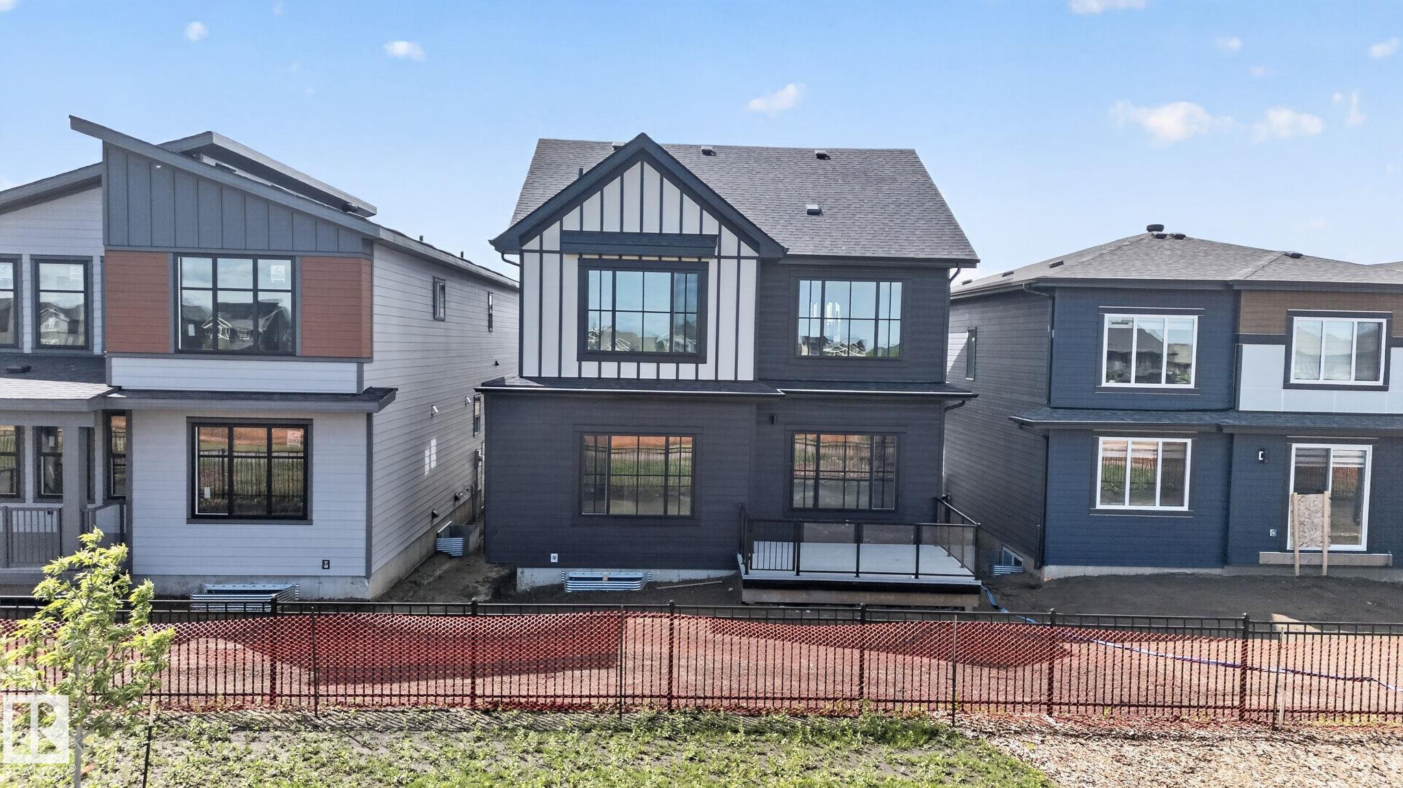 Photo 11 at 7673 Kimiwan Crescent SW, Keswick, Edmonton