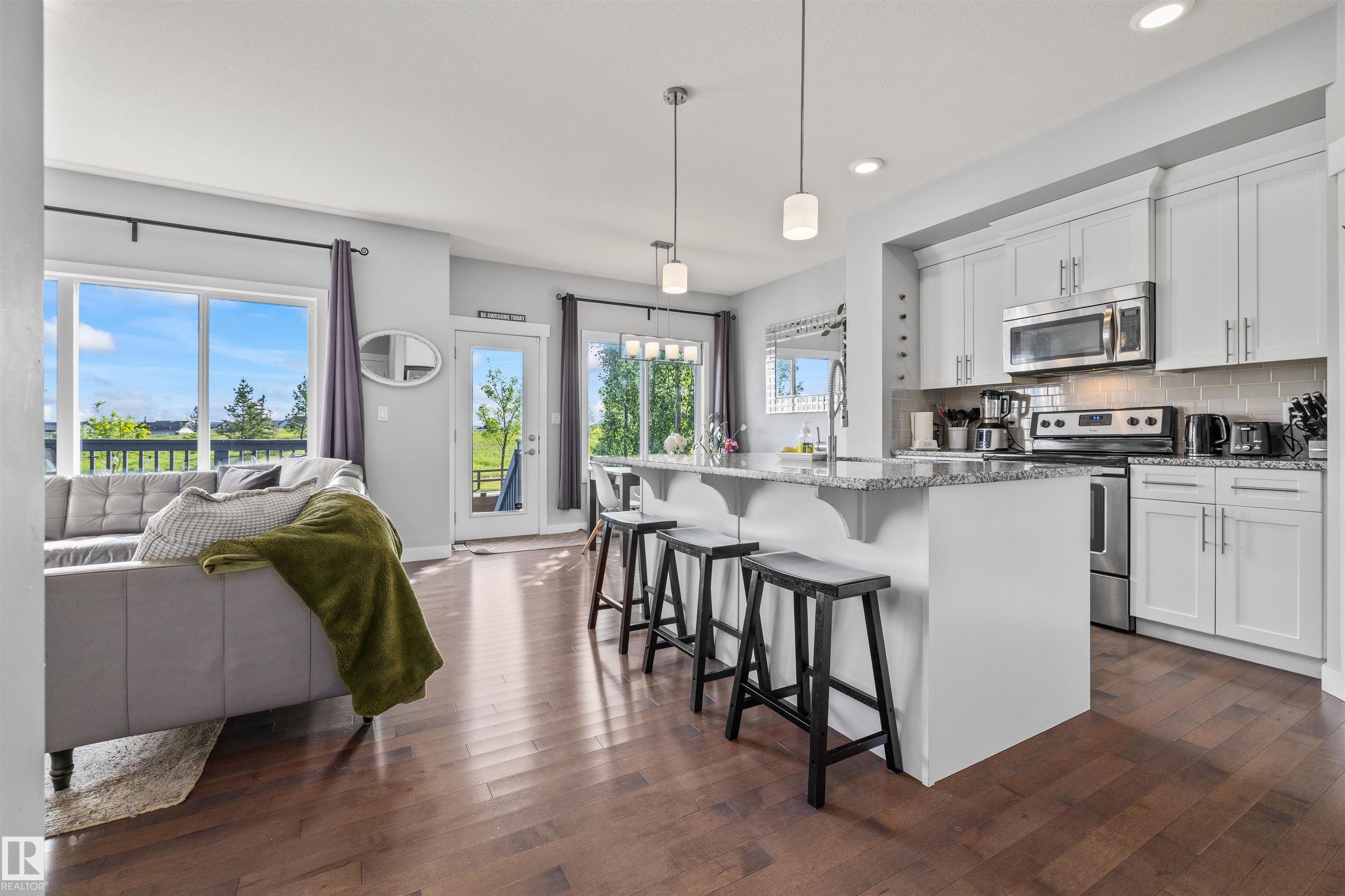 607 40 Street SW, Charlesworth, Edmonton