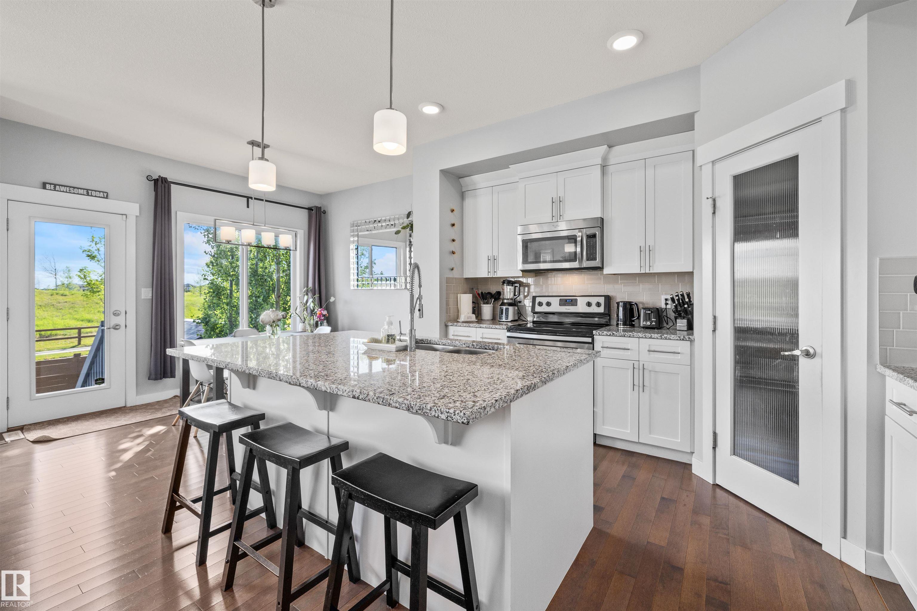 607 40 Street SW, Charlesworth, Edmonton