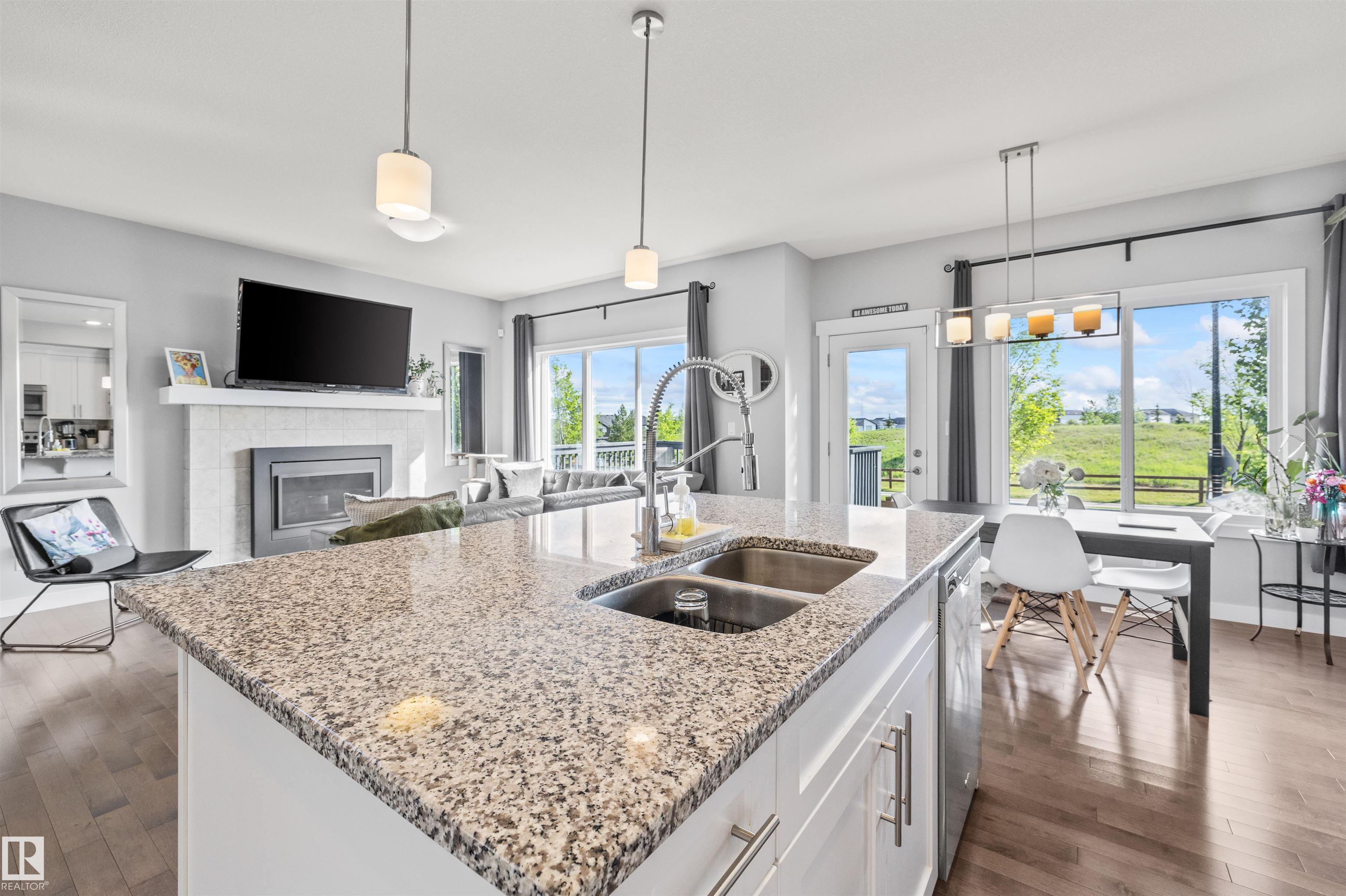 607 40 Street SW, Charlesworth, Edmonton