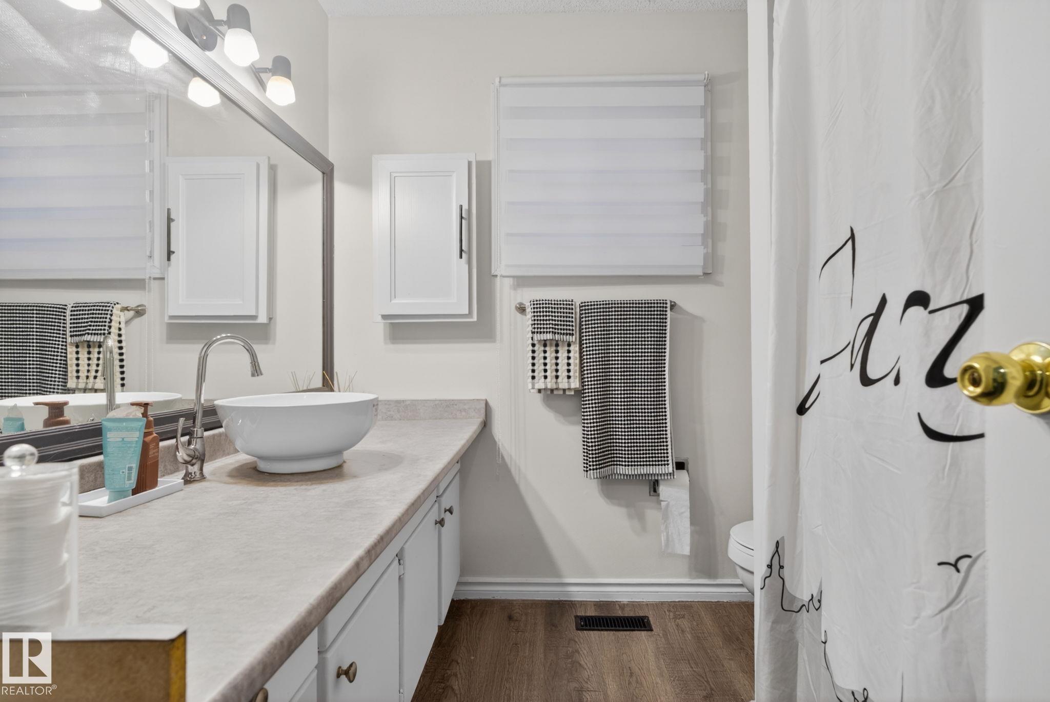 Photo 18 at 8807 24 Avenue NW, Meyonohk, Edmonton