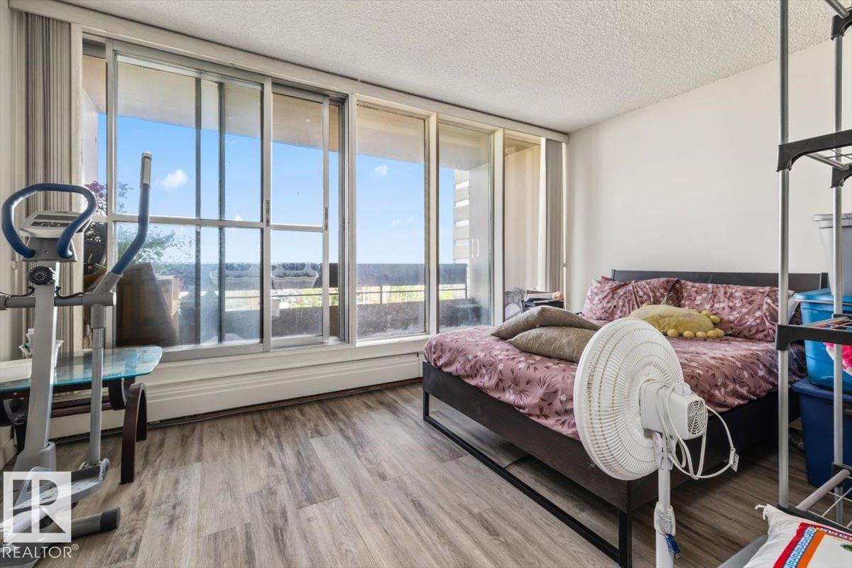 Photo 12 at 77 - 8735 165 Street NW, West Meadowlark Park, Edmonton