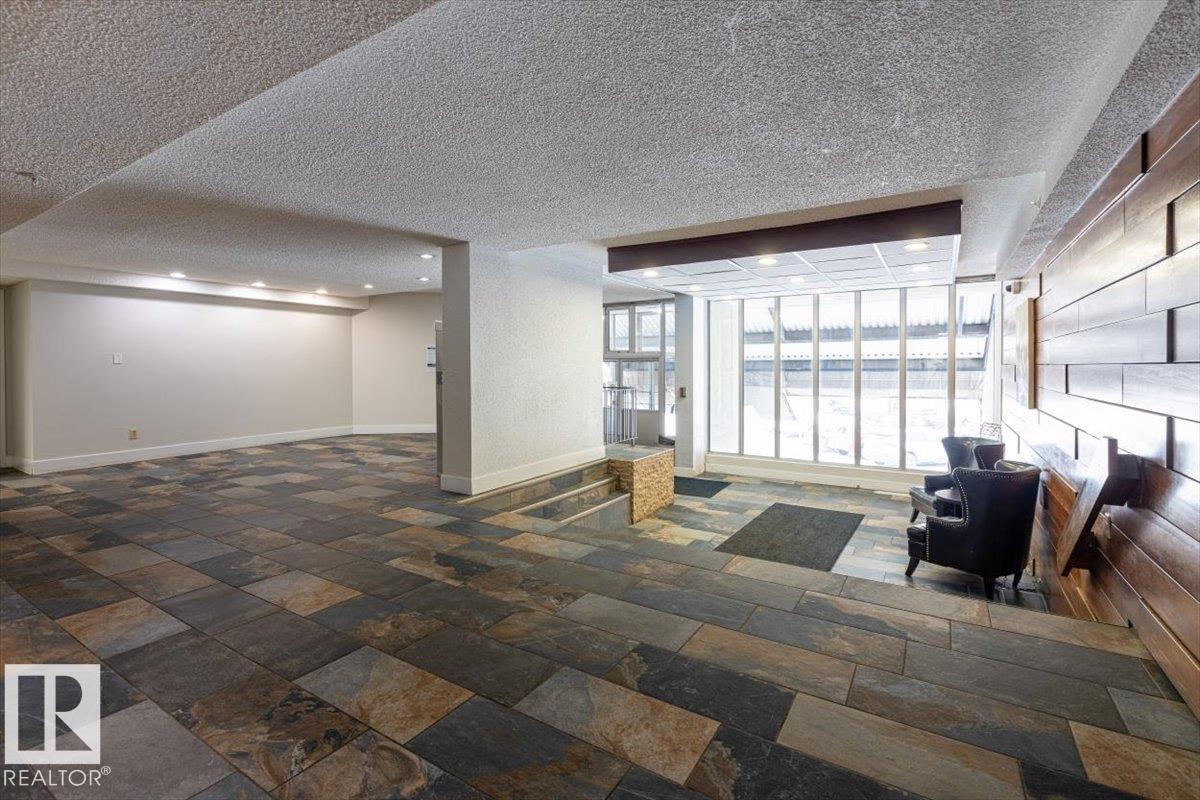 Photo 20 at 77 - 8735 165 Street NW, West Meadowlark Park, Edmonton