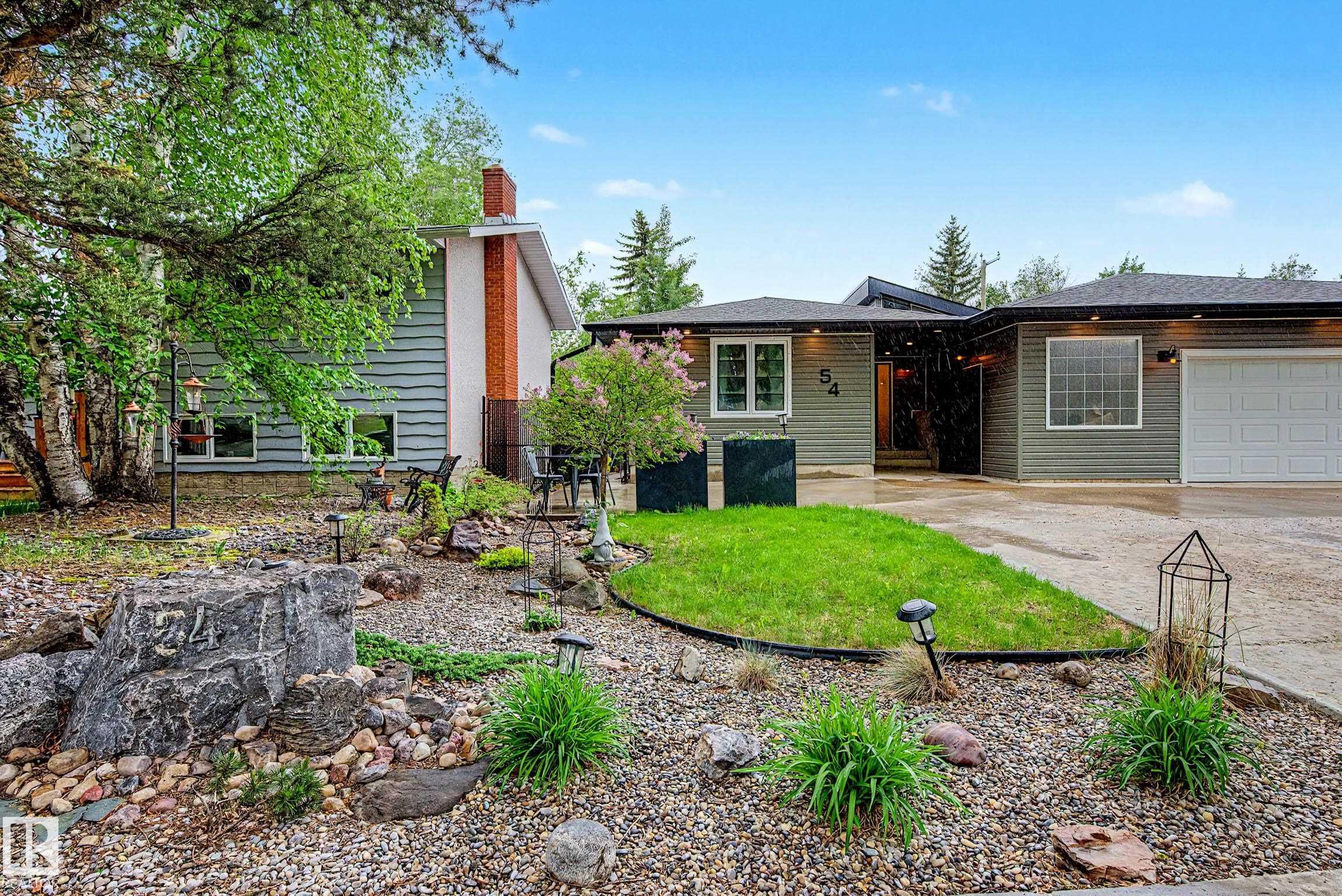 54 Gladstone Crescent, Grandin, St. Albert