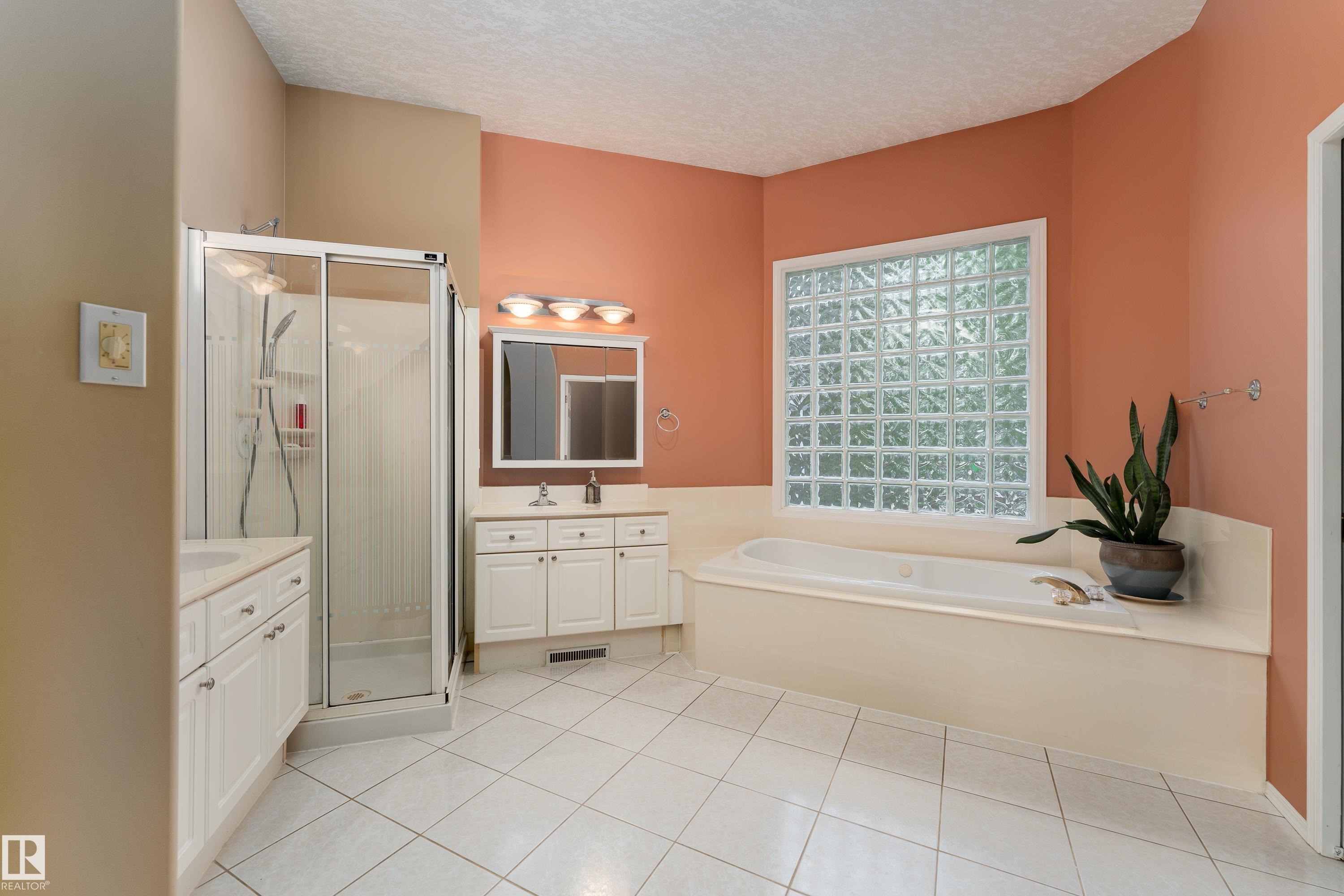 Photo 23 at 520 Pardee Bay NW, Potter Greens, Edmonton