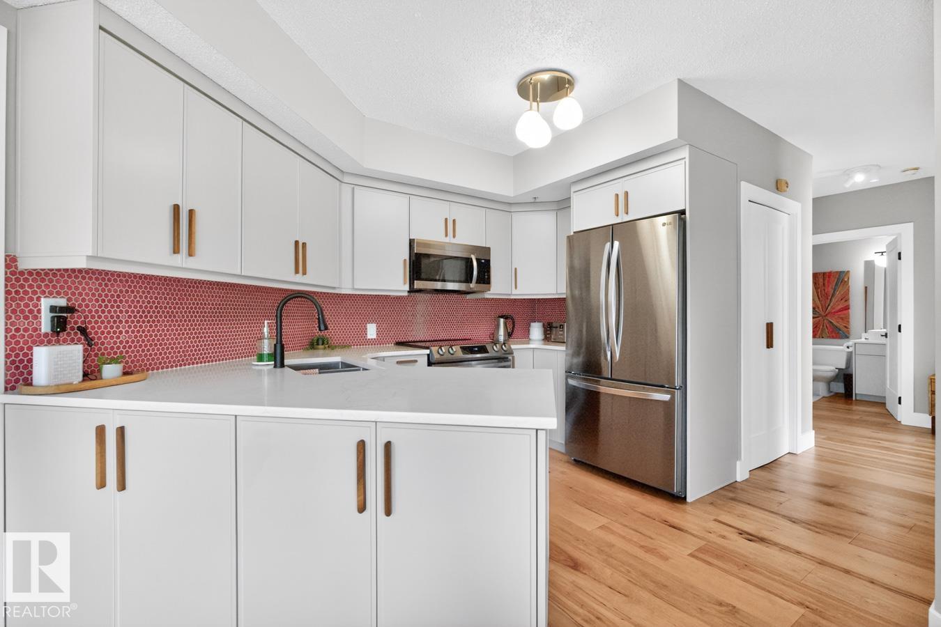 Photo 7 at 401 - 11111 82 Avenue NW, Garneau, Edmonton
