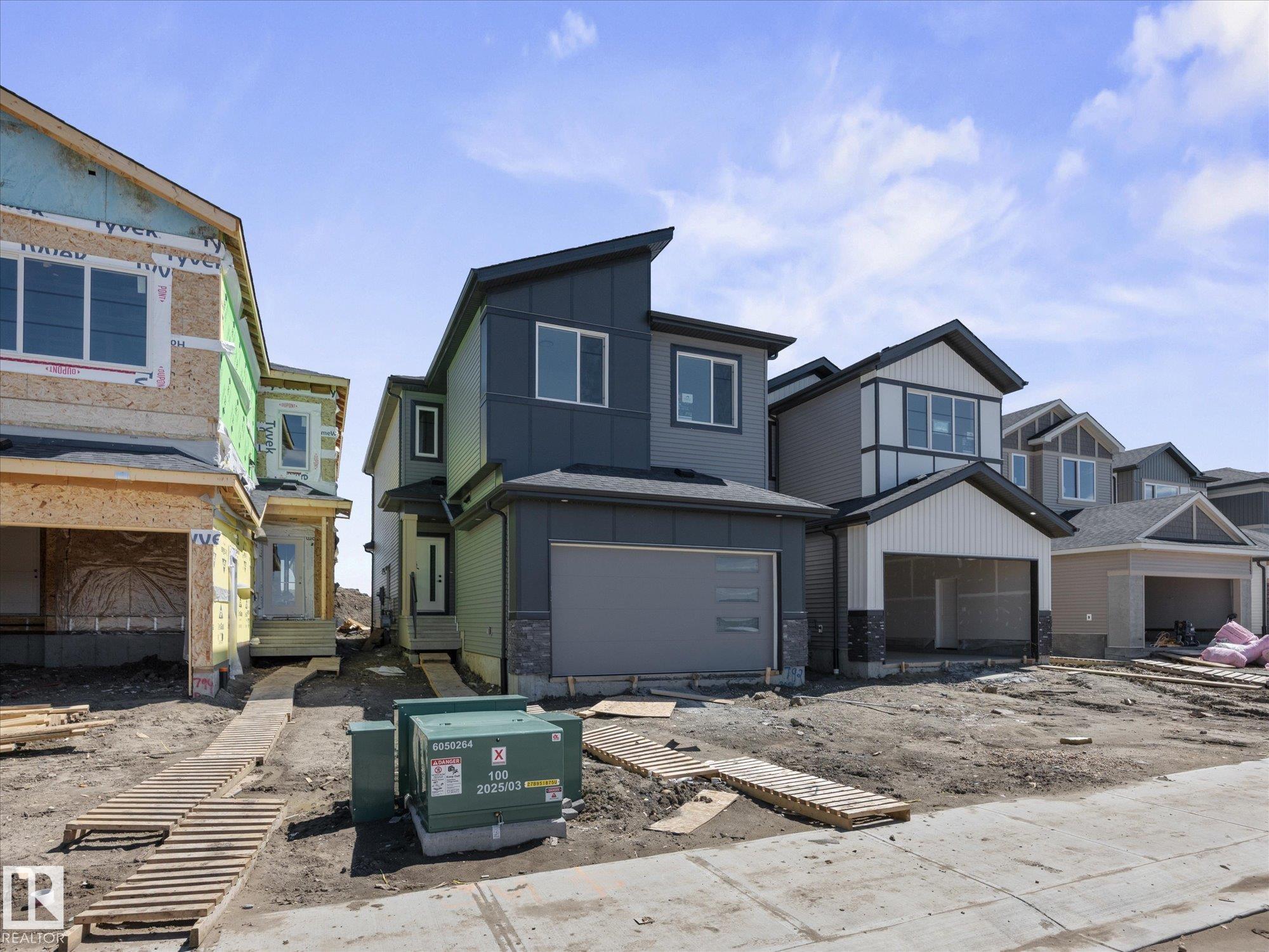 792 Bank Drive, Black Stone, Leduc