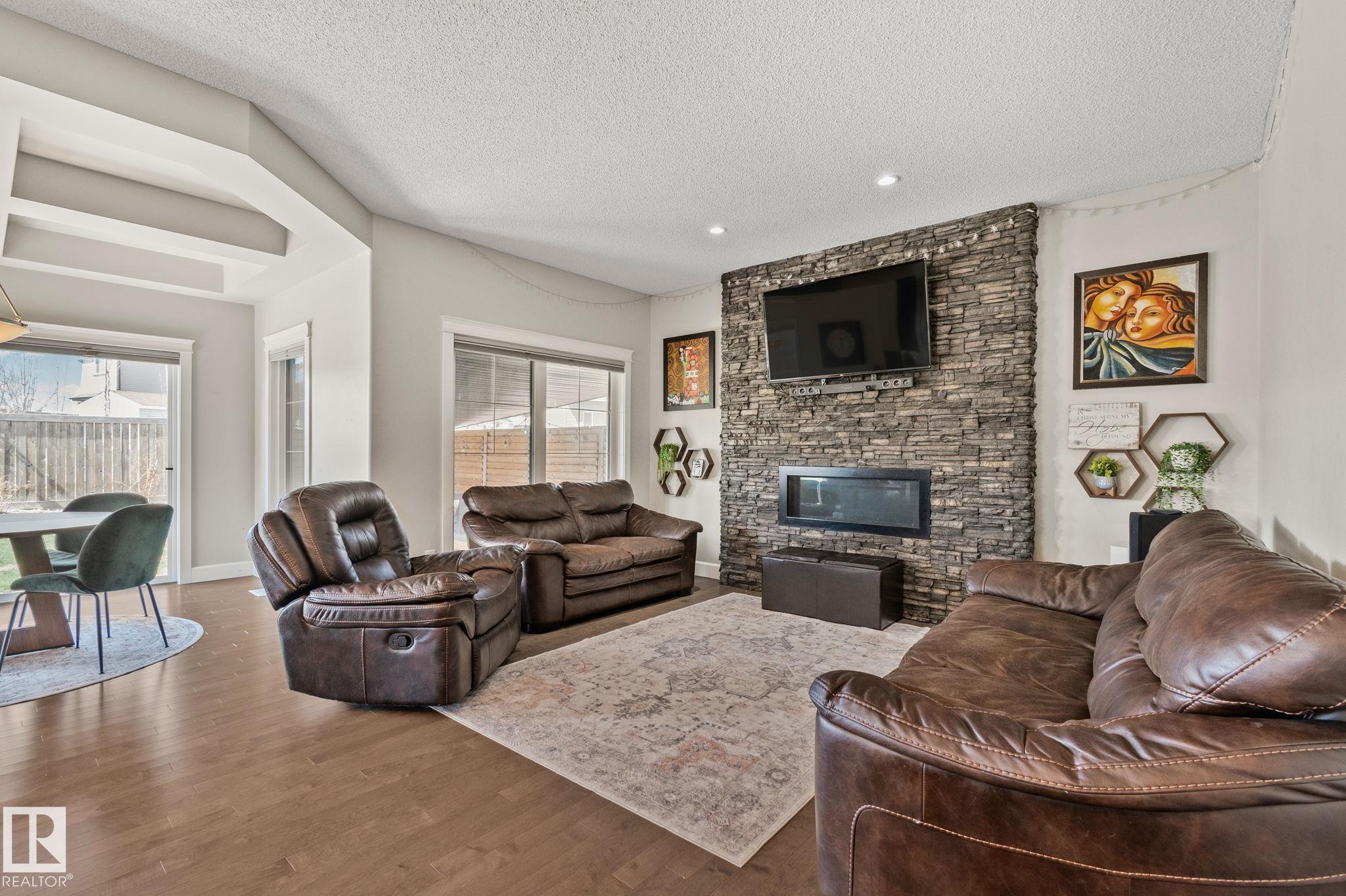 16404 136 Street NW, Carlton, Edmonton