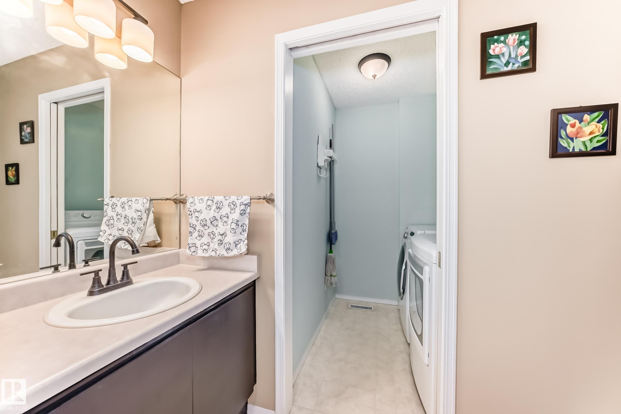 Photo 13 at 11831 9 Avenue NW, Twin Brooks, Edmonton