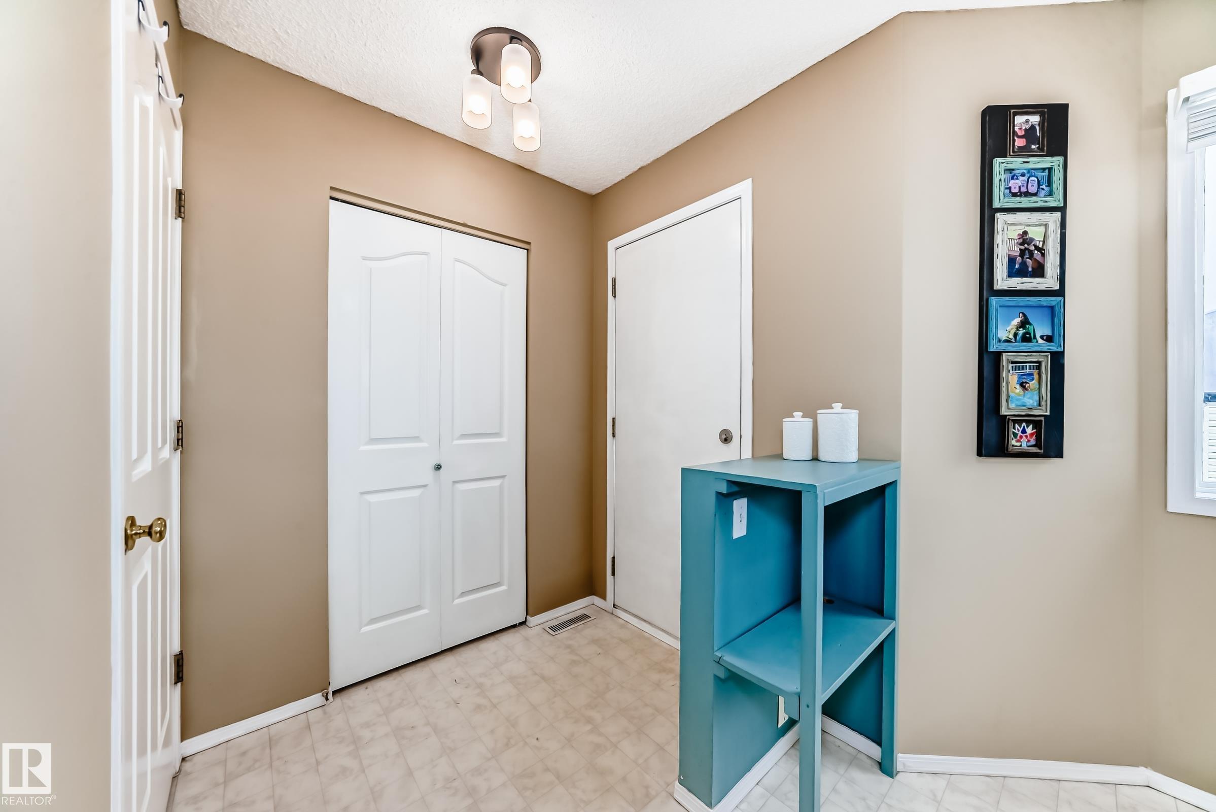 Photo 14 at 11831 9 Avenue NW, Twin Brooks, Edmonton