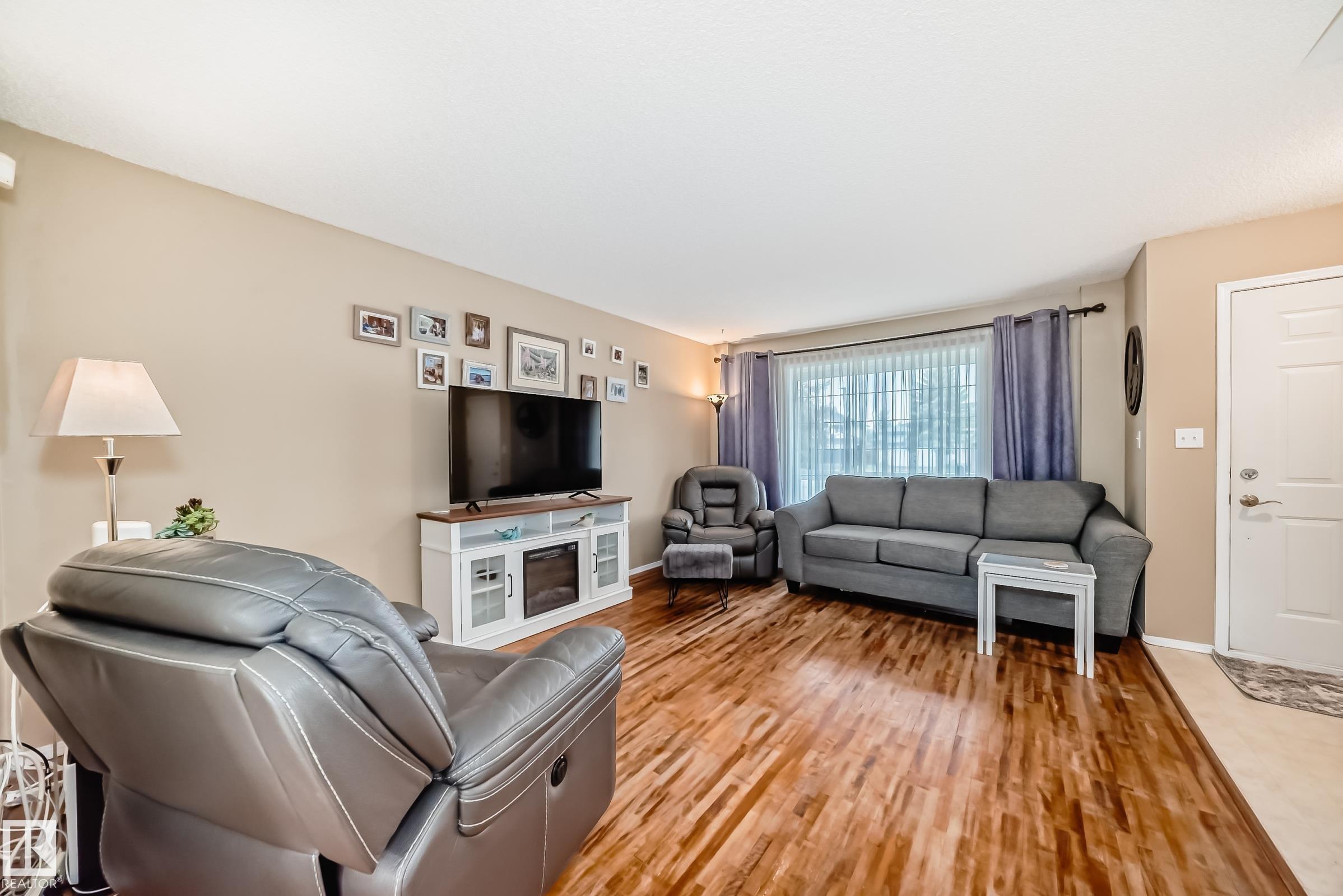 11831 9 Avenue NW, Twin Brooks, Edmonton