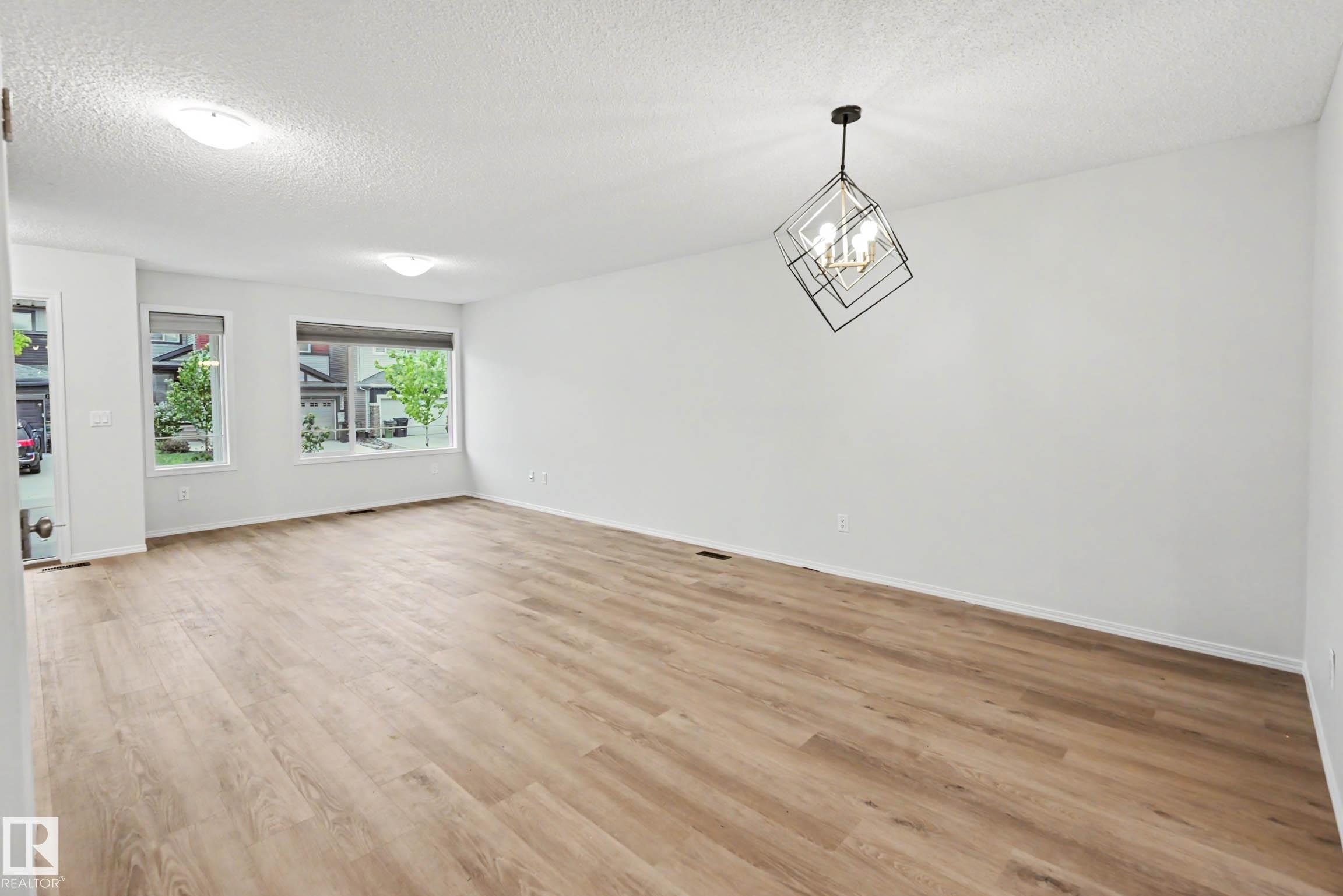 17633 63a Street NW, McConachie Area, Edmonton