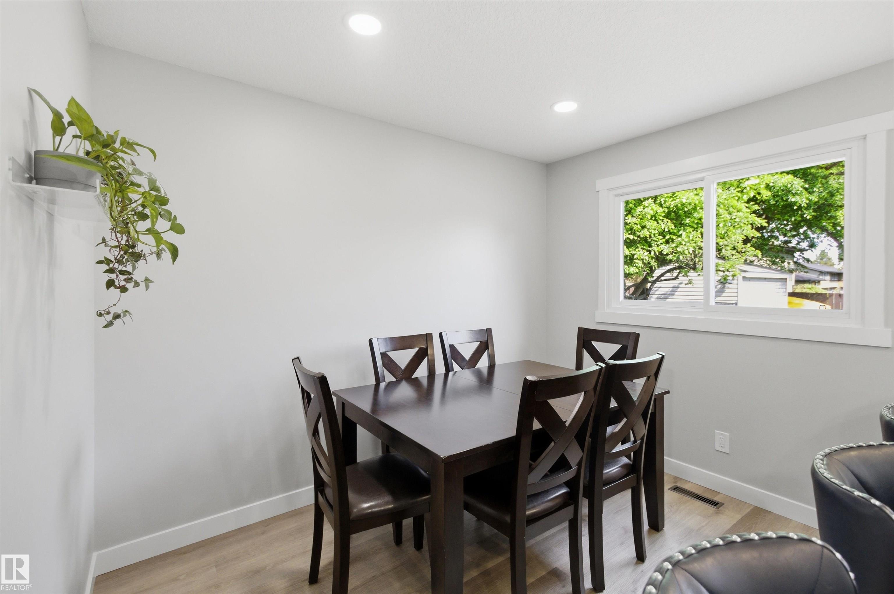 Photo 17 at 3 Woodbine Court, Woodbridge Farms, Sherwood Park