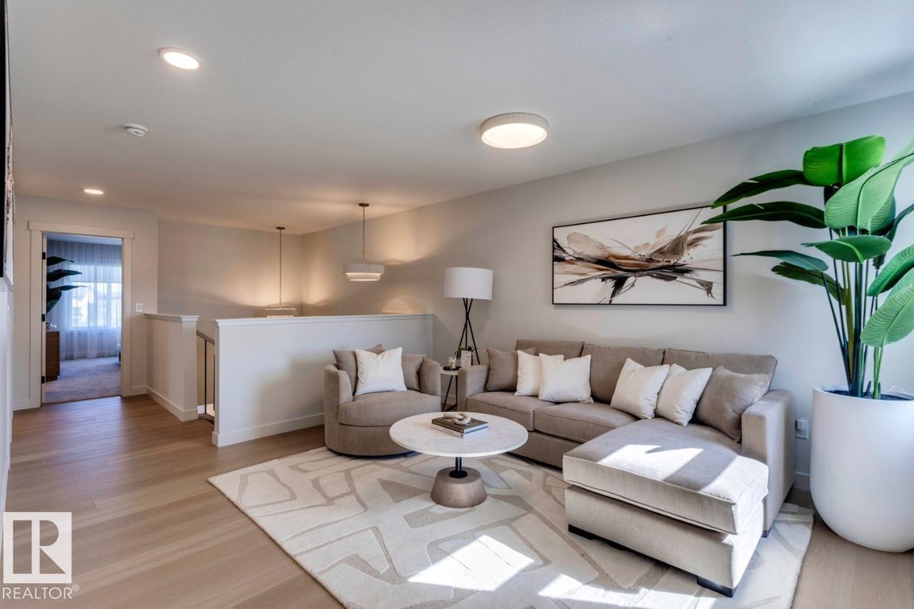 Photo 9 at 286 Falcon Crescent, South Park, Leduc