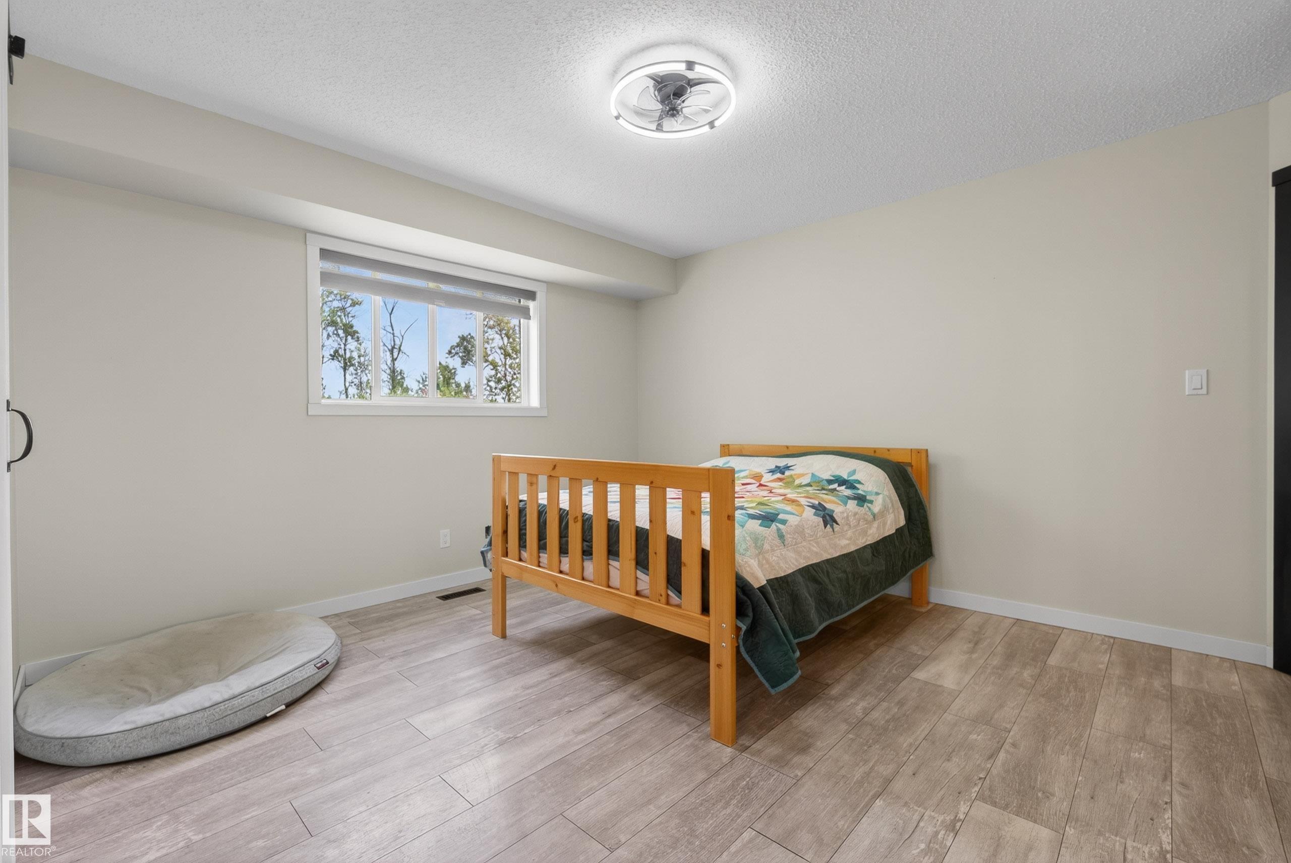 Photo 19 at 21 - 2228 Parkland Drive, Lake Country Prop., Rural Parkland County