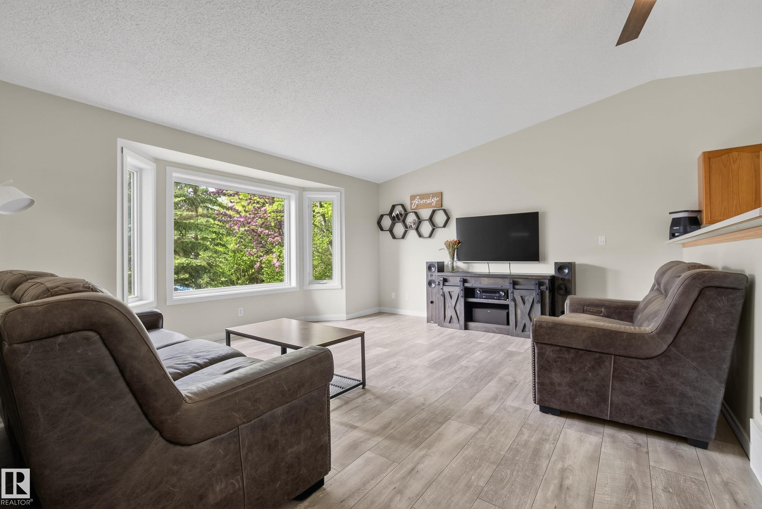Photo 6 at 21 - 2228 Parkland Drive, Lake Country Prop., Rural Parkland County