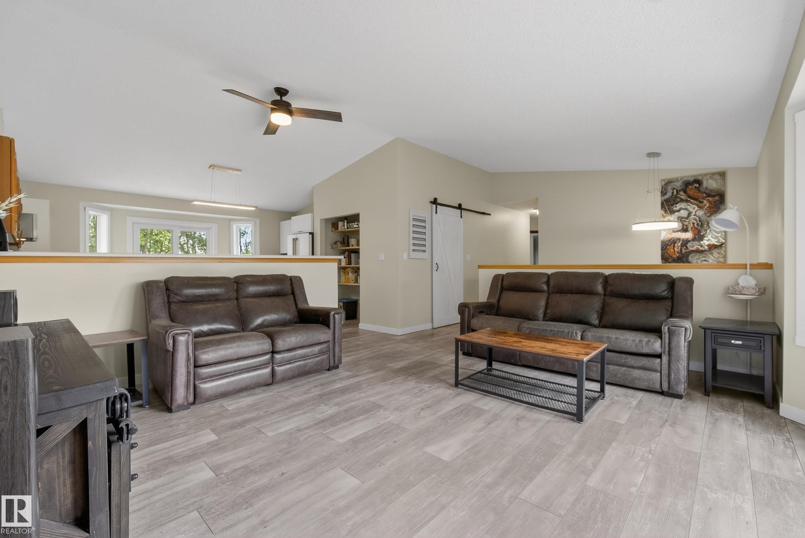 Photo 8 at 21 - 2228 Parkland Drive, Lake Country Prop., Rural Parkland County