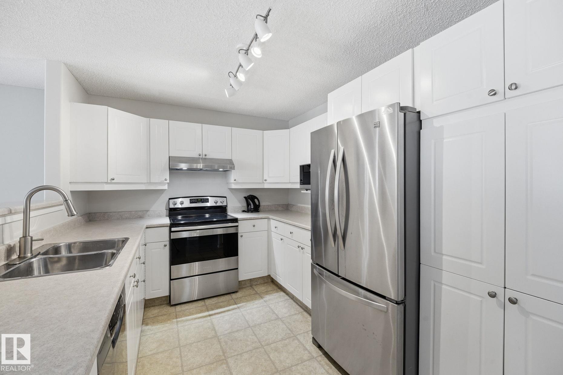 201 - 10221 111 Street NW, Downtown, Edmonton