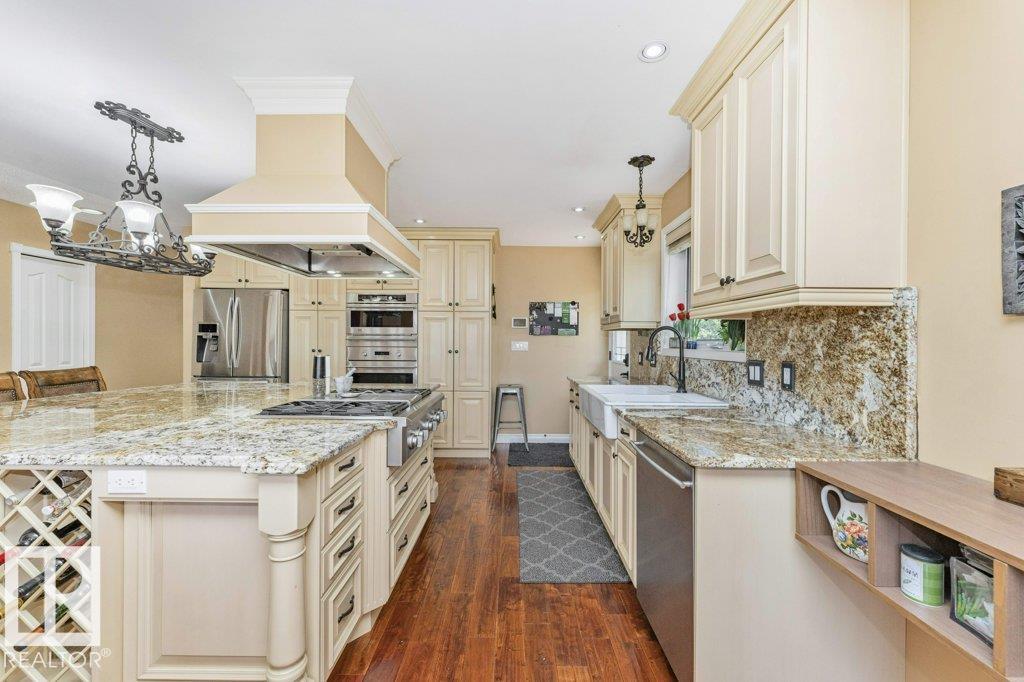 Photo 10 at 149 Greenoch Crescent NW, Greenview, Edmonton
