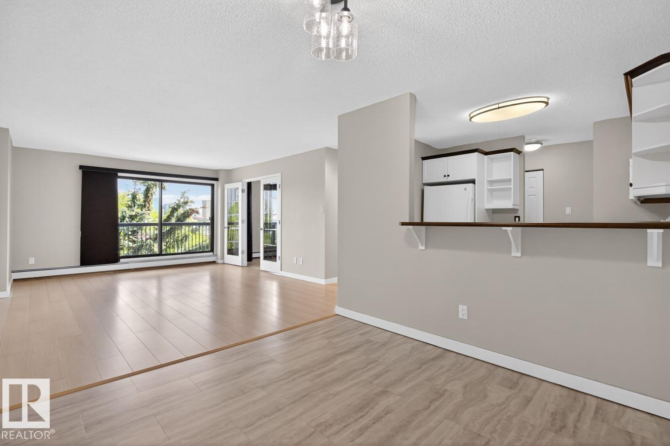 Photo 12 at 405 - 10545 Saskatchewan Drive NW, Strathcona, Edmonton
