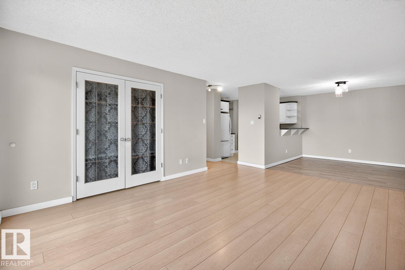 Photo 14 at 405 - 10545 Saskatchewan Drive NW, Strathcona, Edmonton