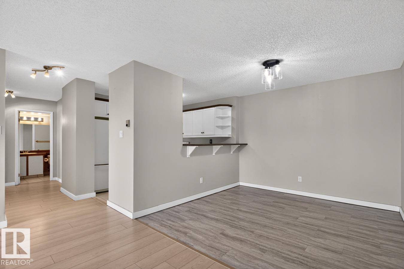 Photo 10 at 405 - 10545 Saskatchewan Drive NW, Strathcona, Edmonton