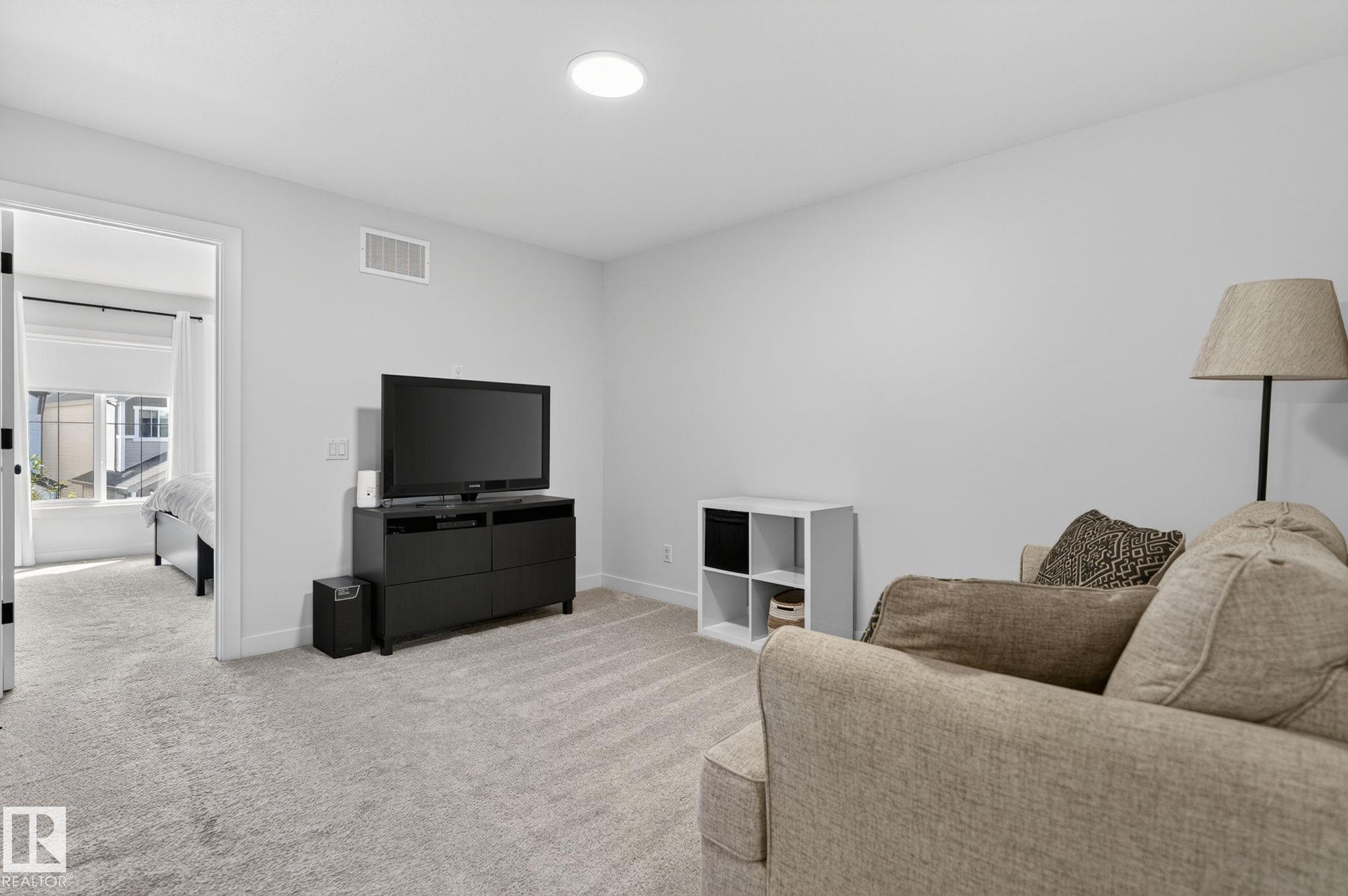 Photo 28 at 19334 26a Avenue NW, The Uplands, Edmonton