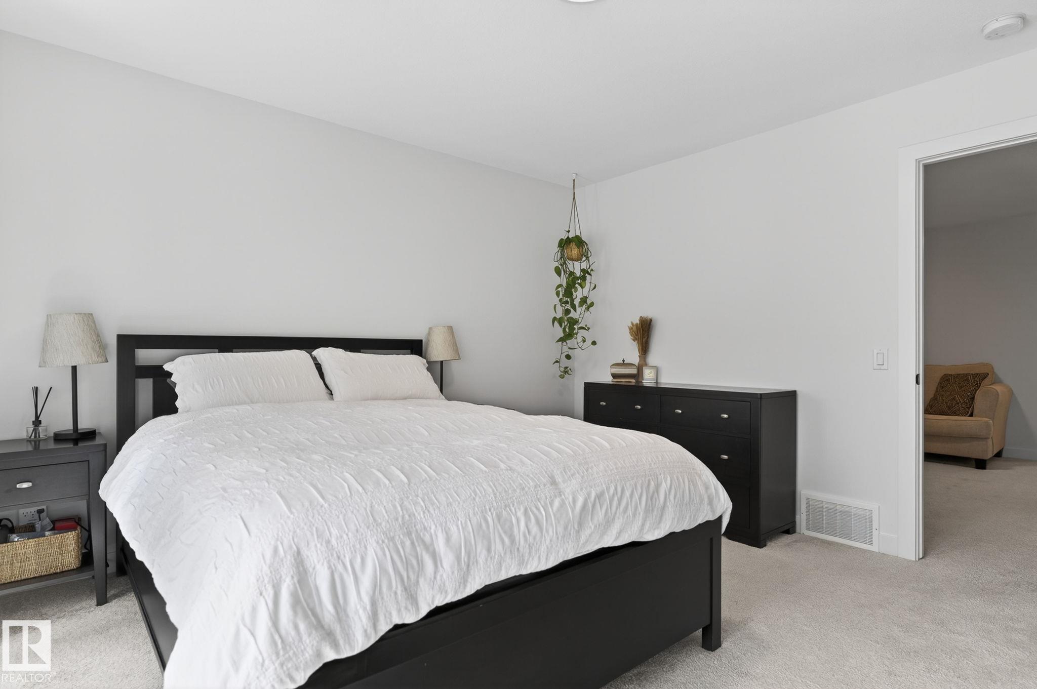 Photo 31 at 19334 26a Avenue NW, The Uplands, Edmonton