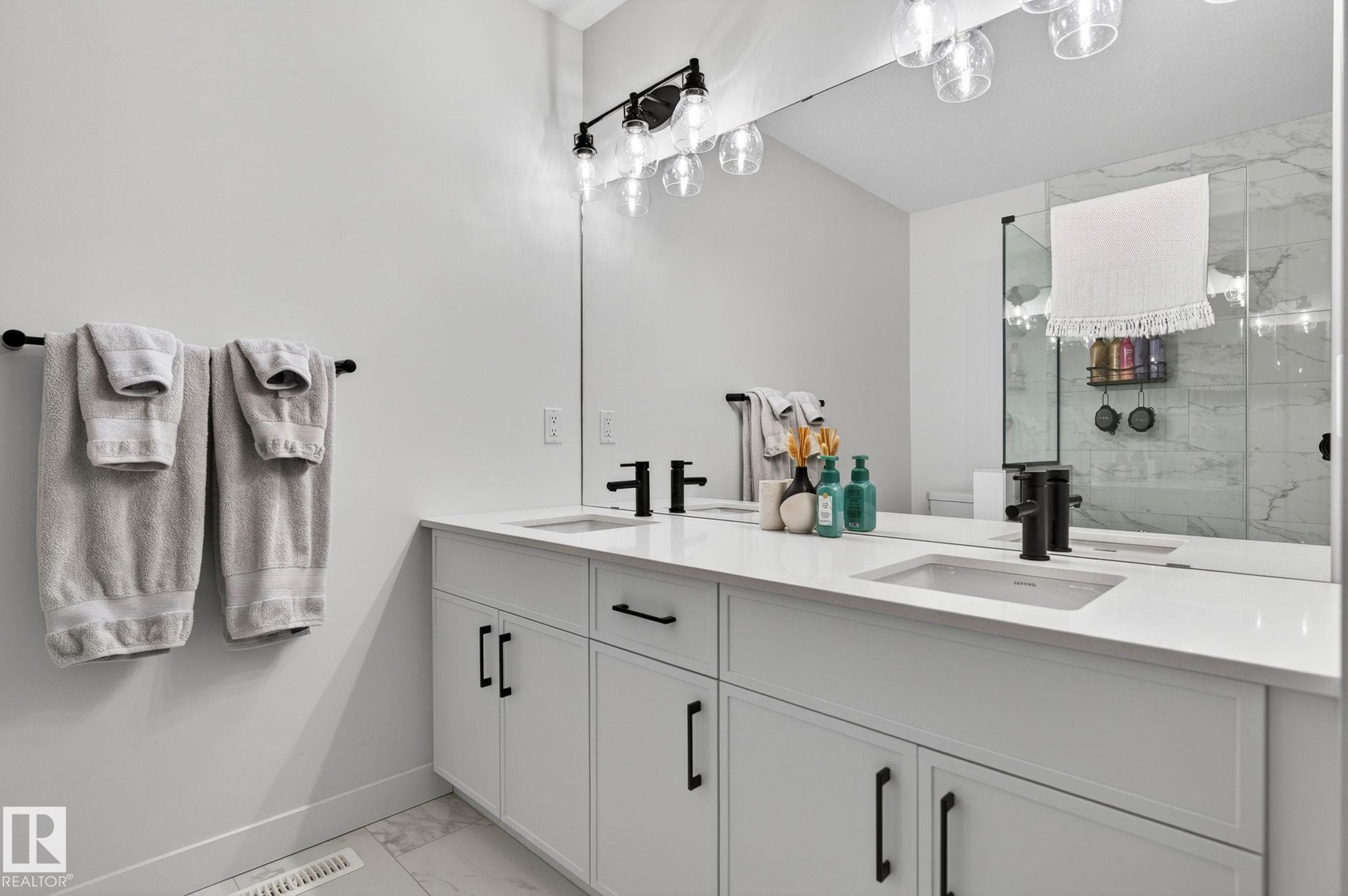 Photo 32 at 19334 26a Avenue NW, The Uplands, Edmonton
