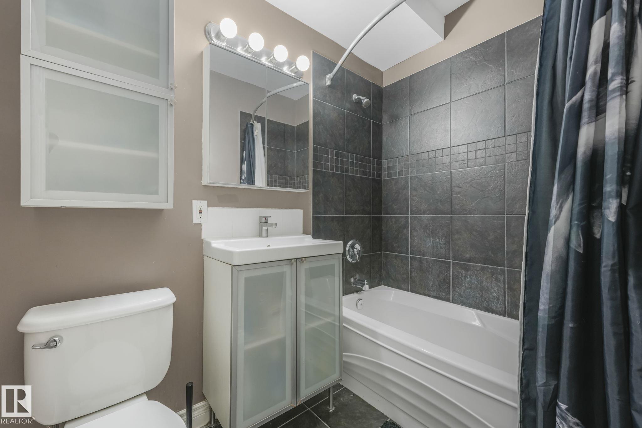 Photo 7 at 4 - 9835 82 Avenue NW, Ritchie, Edmonton