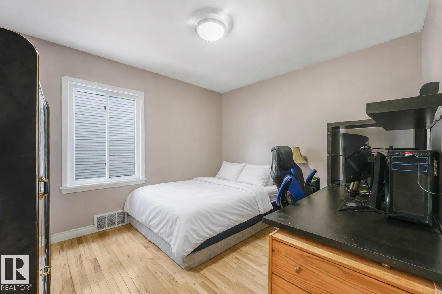 Photo 9 at 4 - 9835 82 Avenue NW, Ritchie, Edmonton