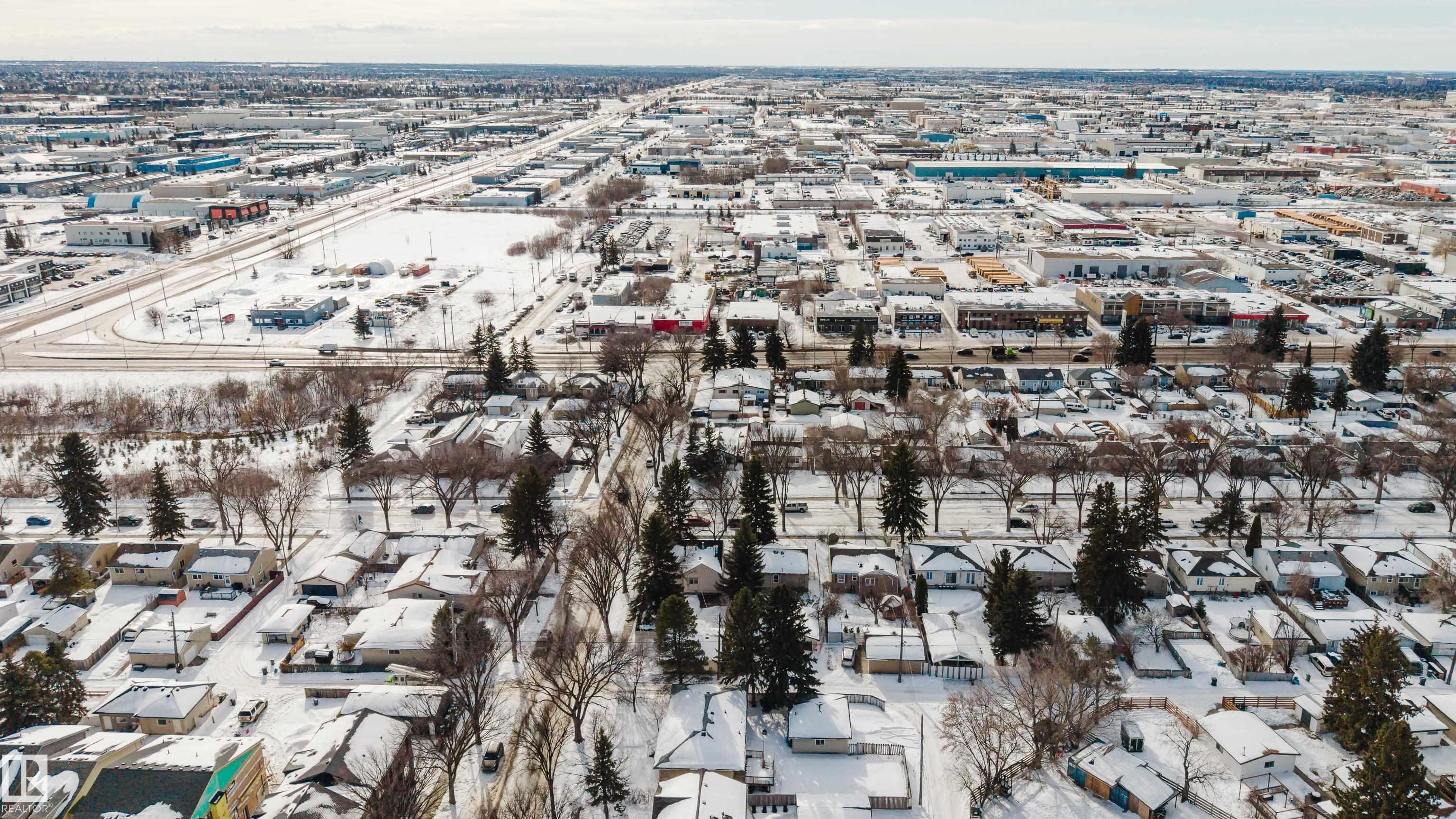 Photo 6 at 9306 64 Avenue NW, Hazeldean, Edmonton