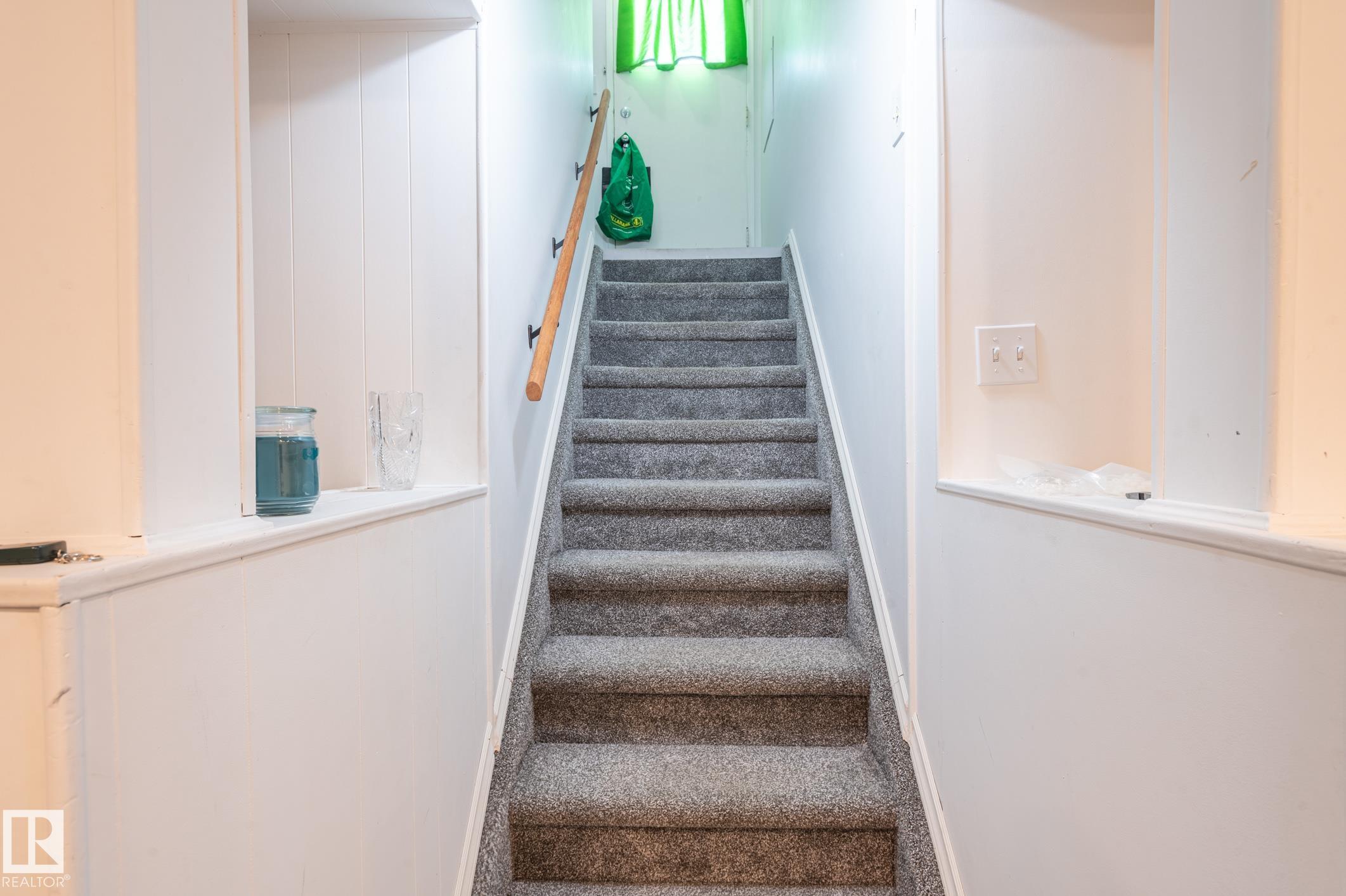 Photo 14 at 13816 62 Street NW, York, Edmonton